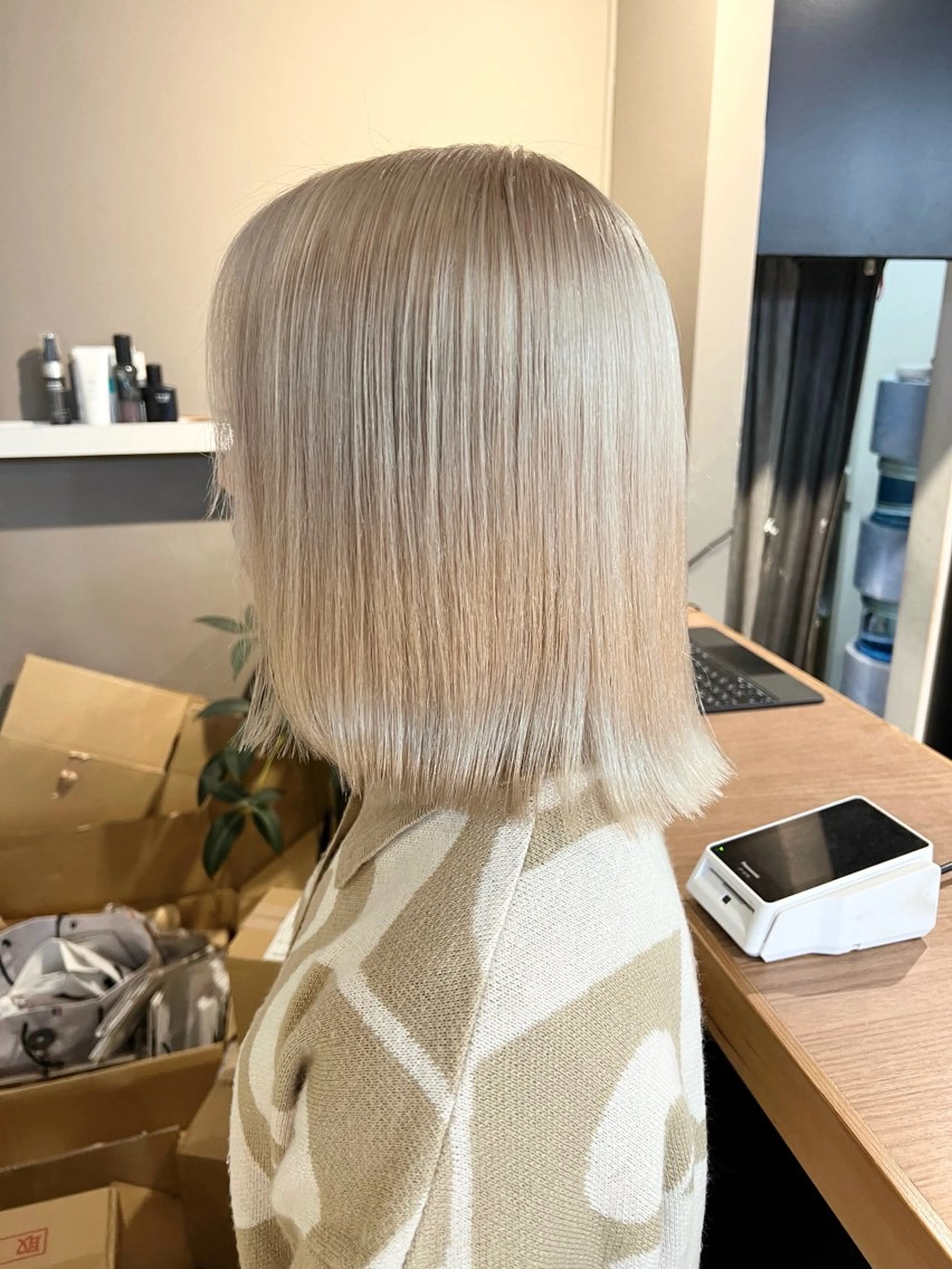 ミディアム カラー ブリーチ daiki 原宿のヘアスタイル