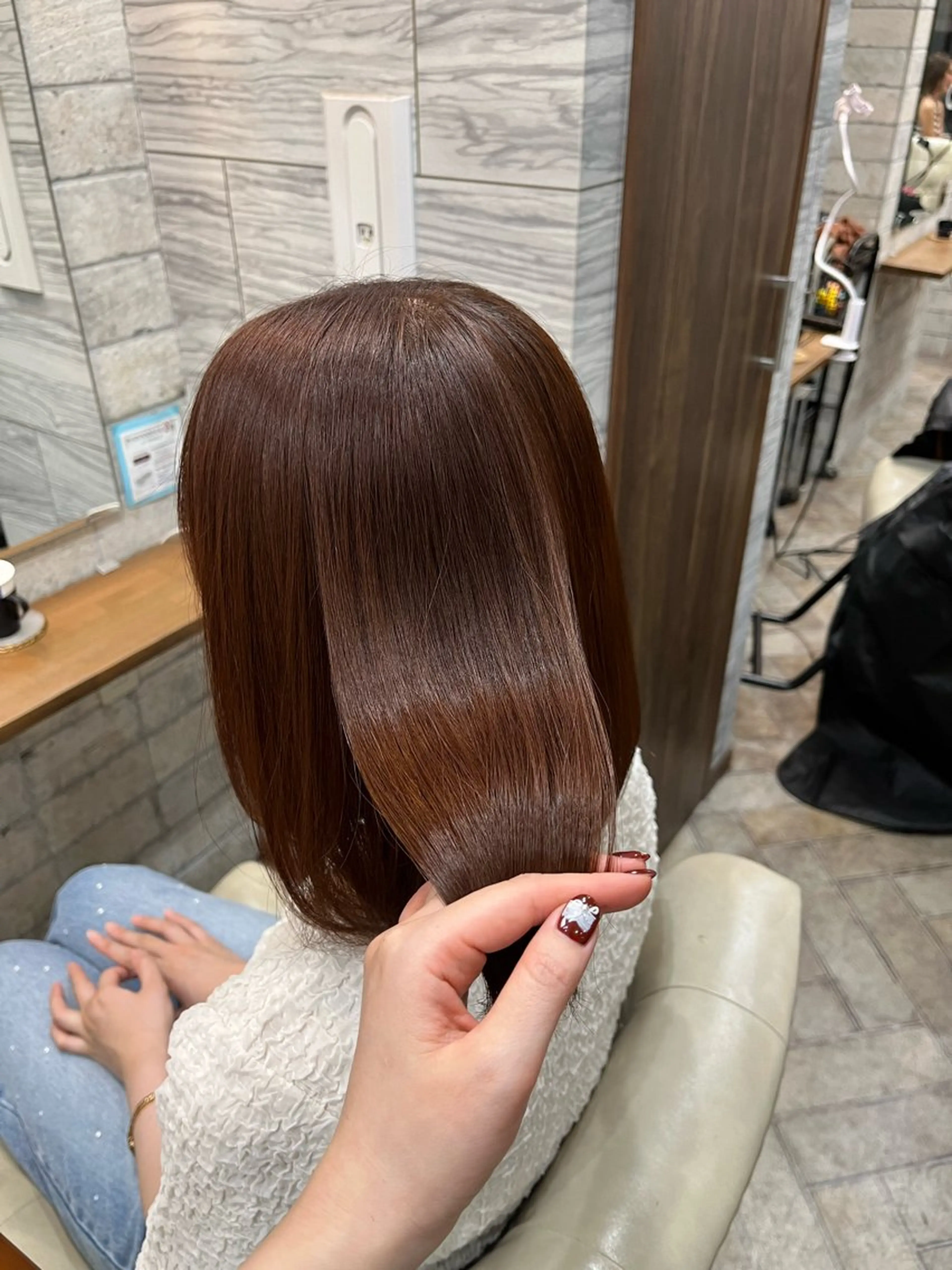 前髪カット＋透明感カラー+1stepケアトリートメントの写真