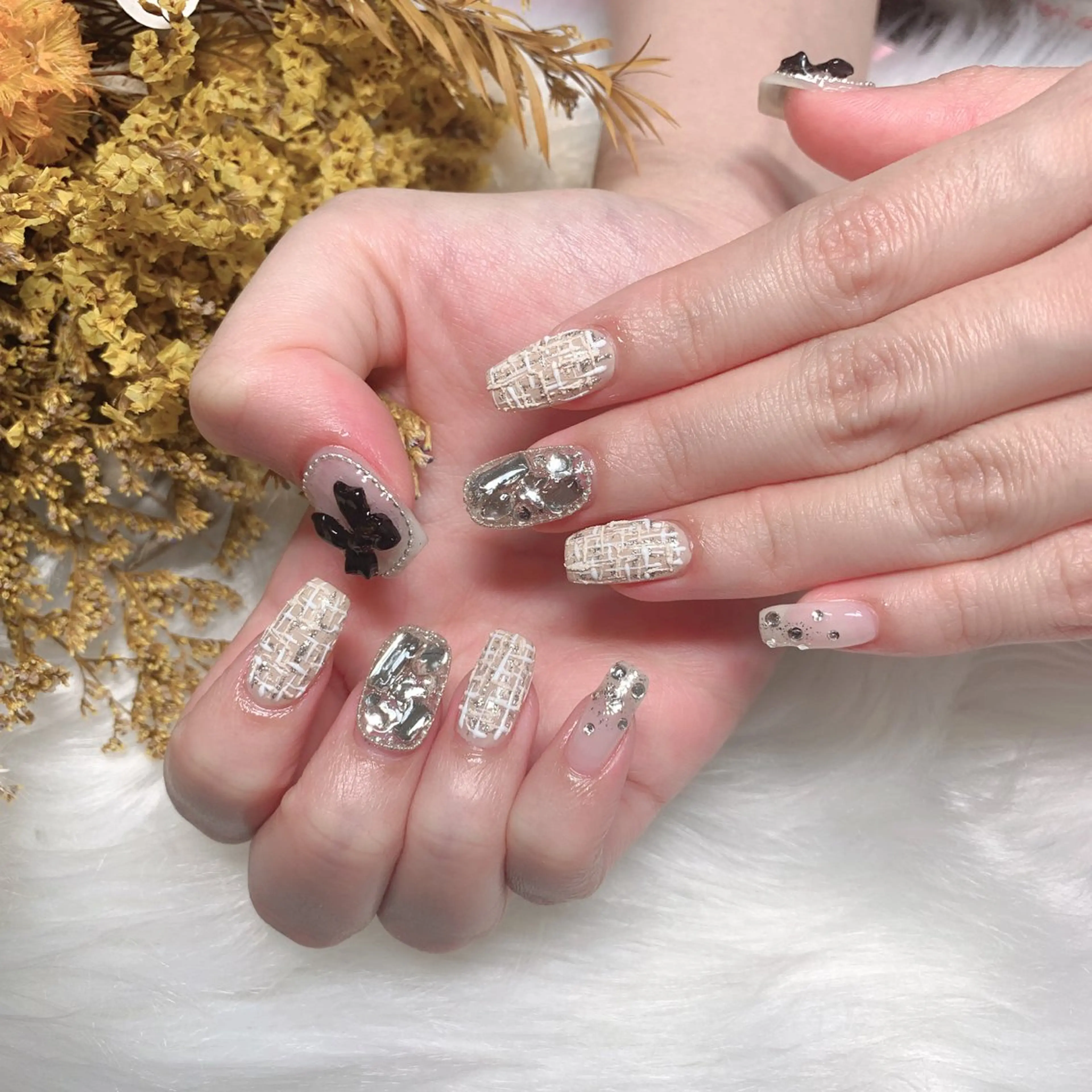 ネイル ハンドネイル 💅ネイルハウス🏡 🎀TOMO🎀のネイルデザイン