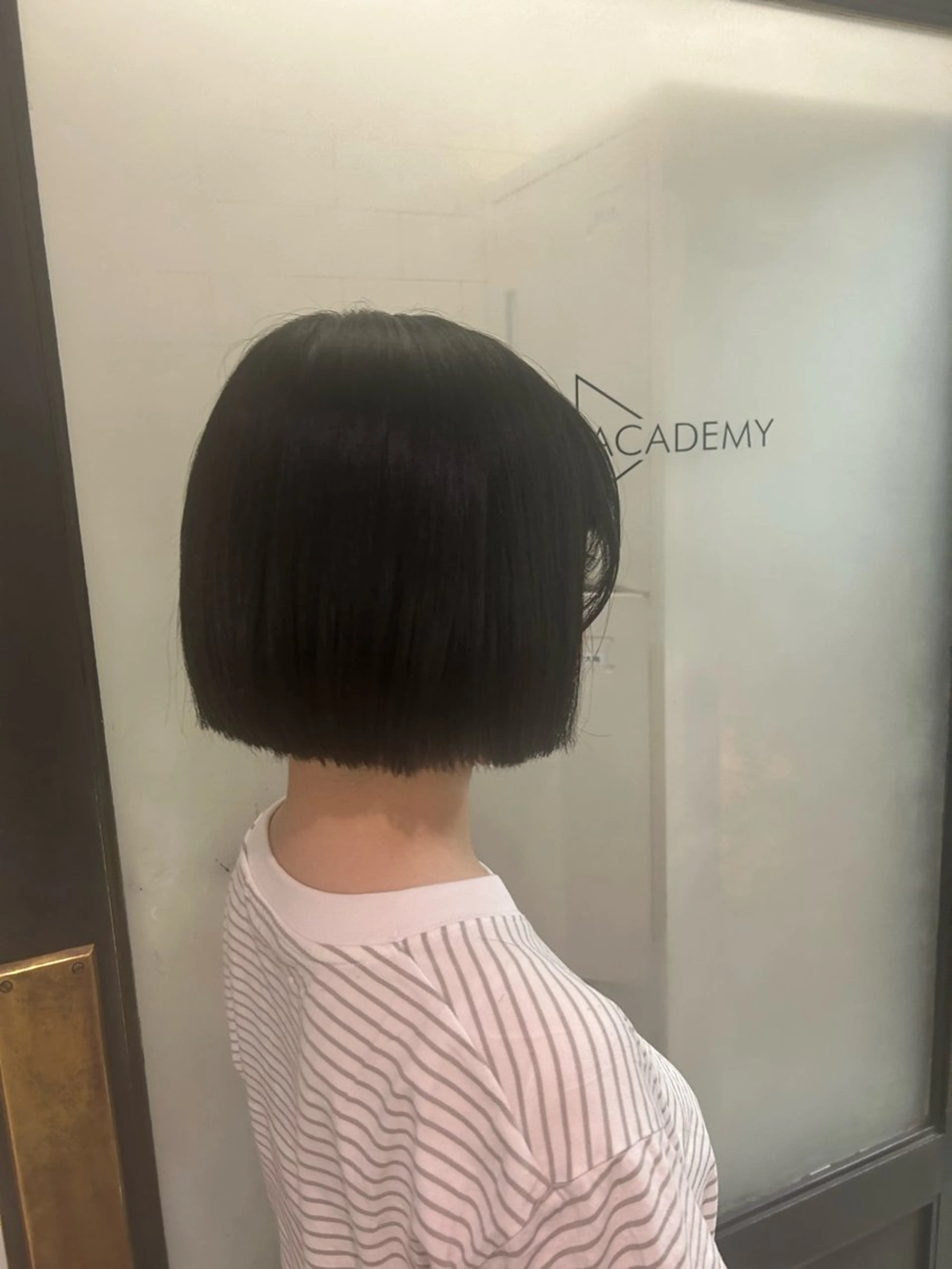 ショート カラー IT by ALBUMあいりのヘアスタイル