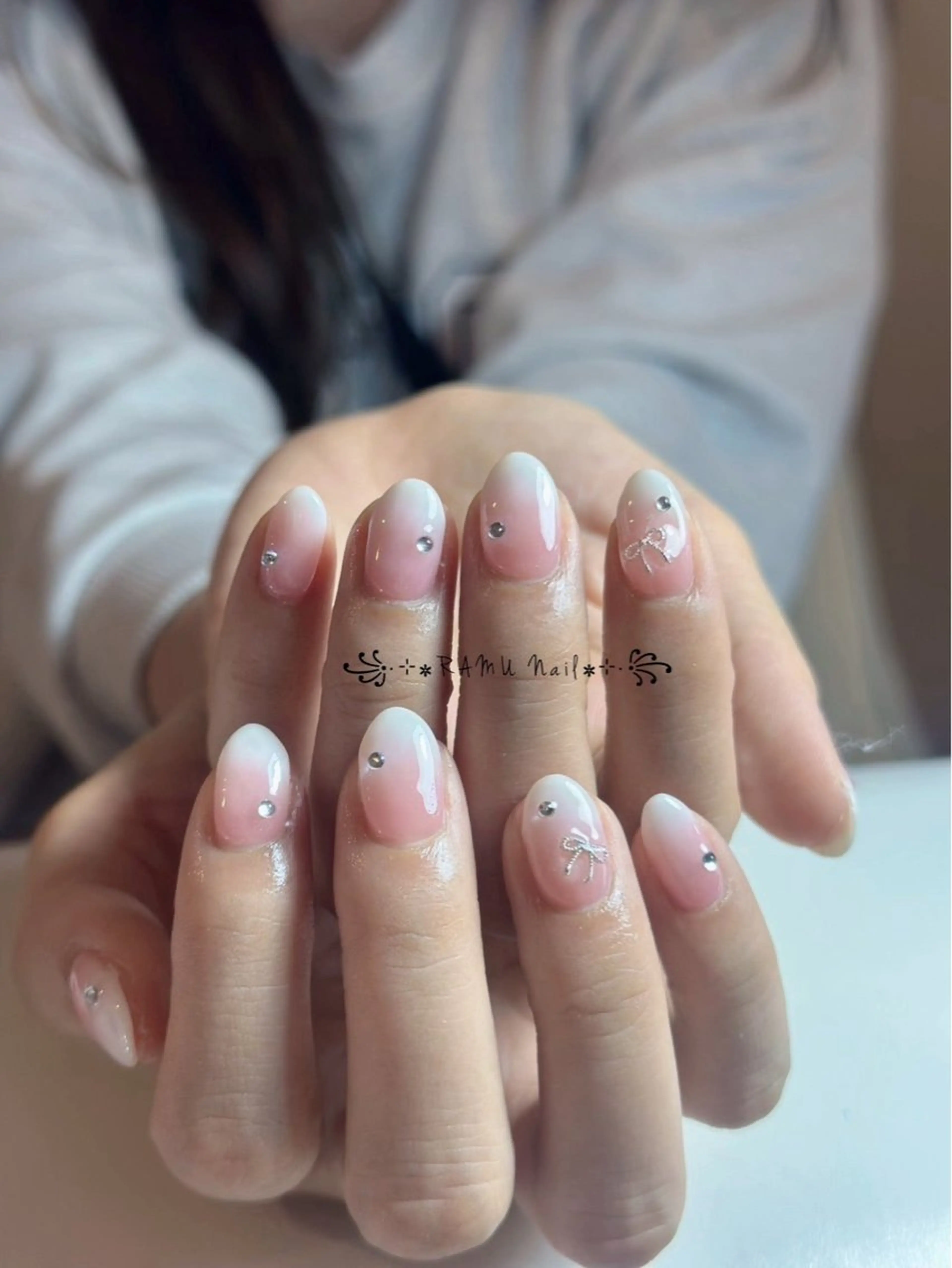 ネイル チークネイル フレンチネイル グラデーション キラキラネイル 韓国ネイル RAMU_Nail 池袋店のネイルデザイン