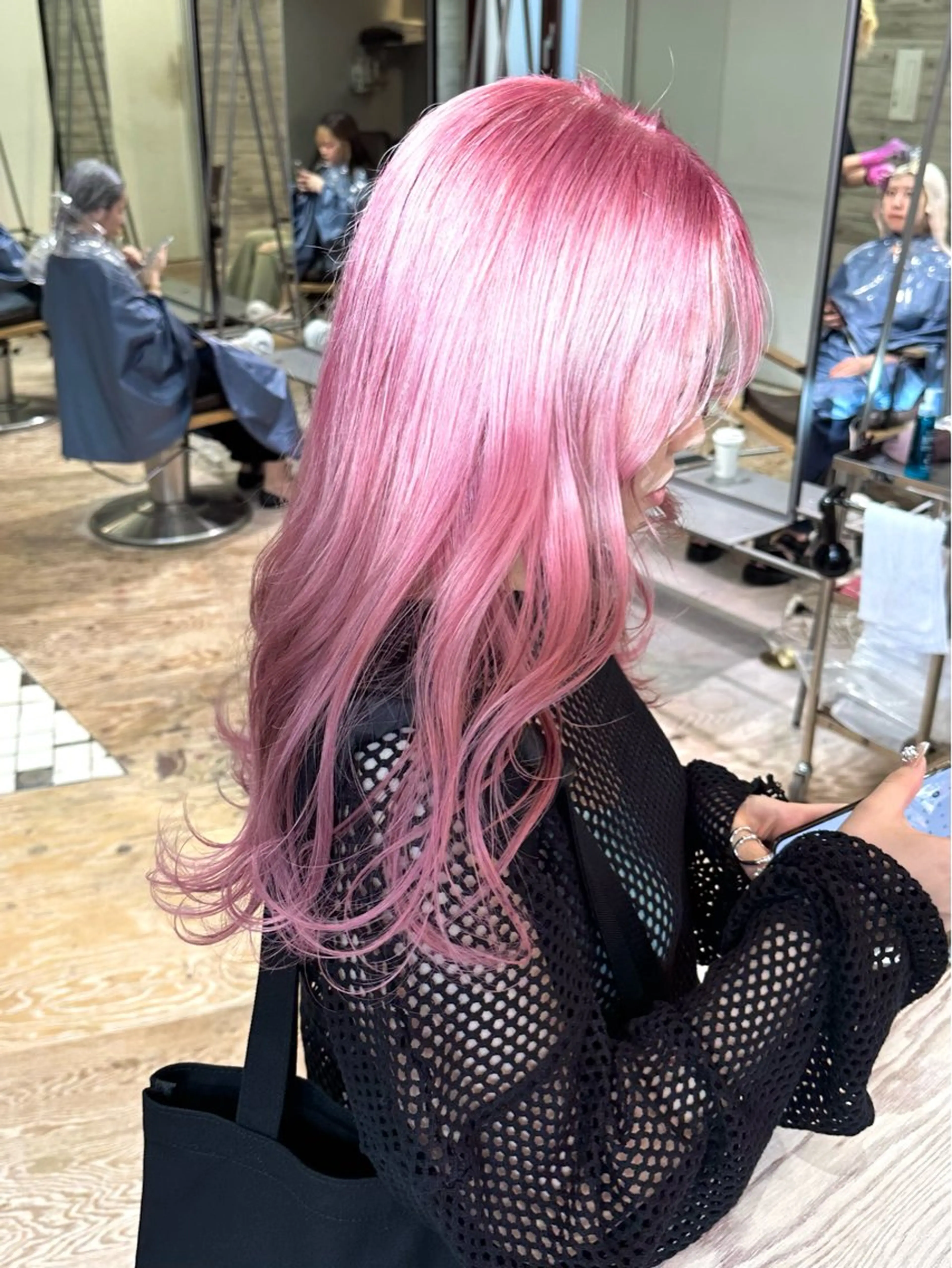 セミロング カラー 抜きっぱなしブロンド ササキカズマのヘアスタイル