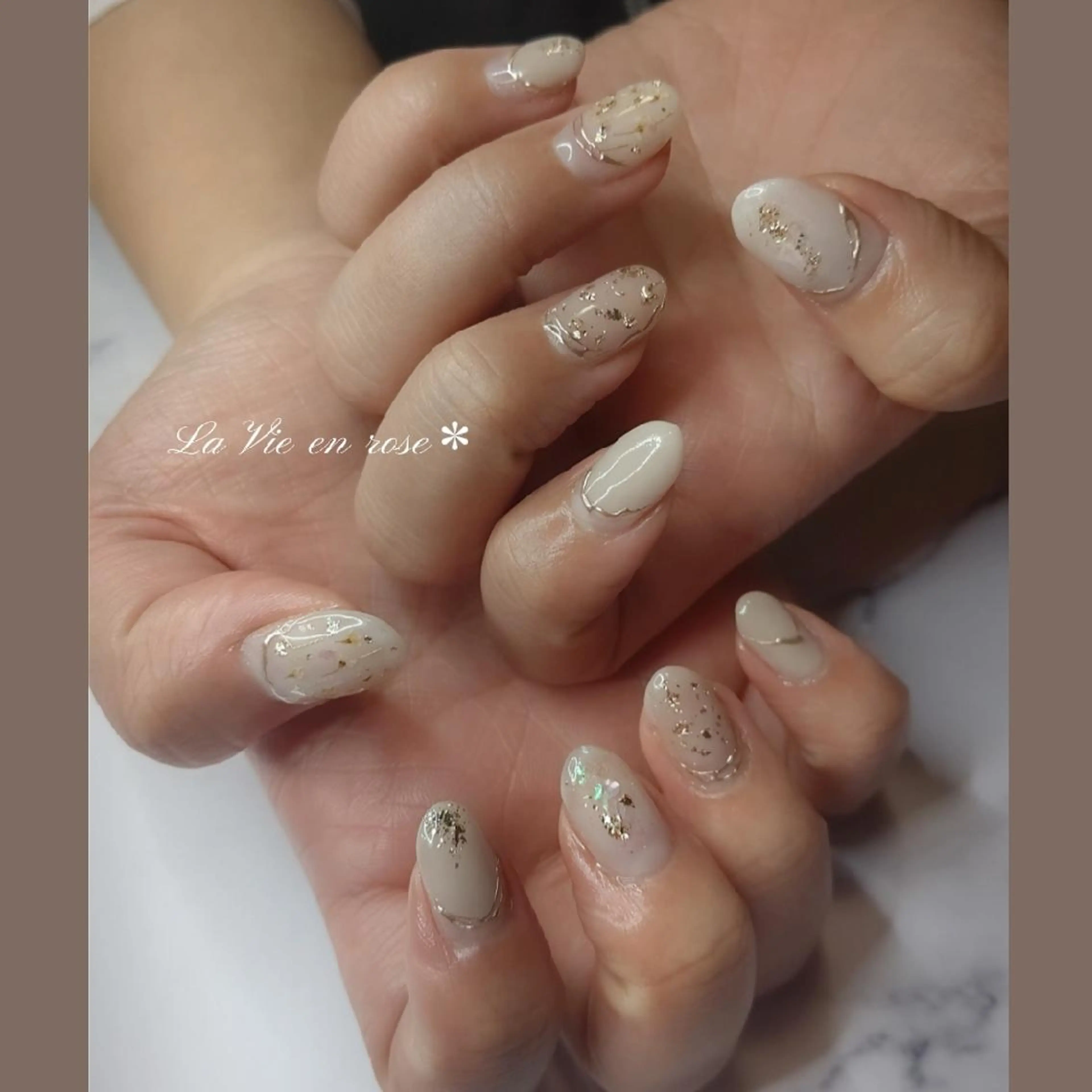 ネイル ラヴィアン ローズのネイルデザイン