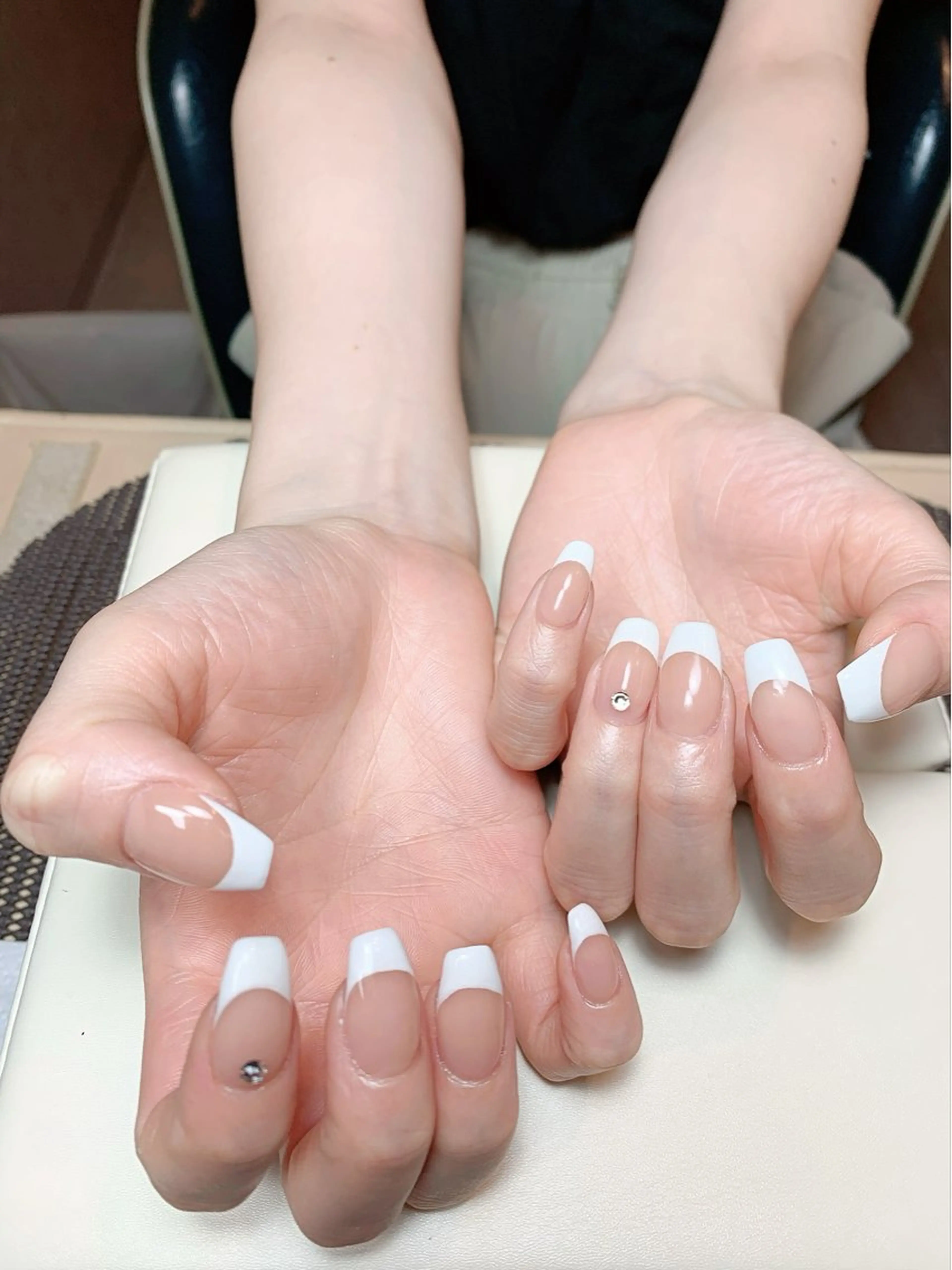 ネイル フレンチネイル ハンドネイル Nail Salon R.N アールドットエヌ所属・R.N アールドットエヌのネイルデザイン