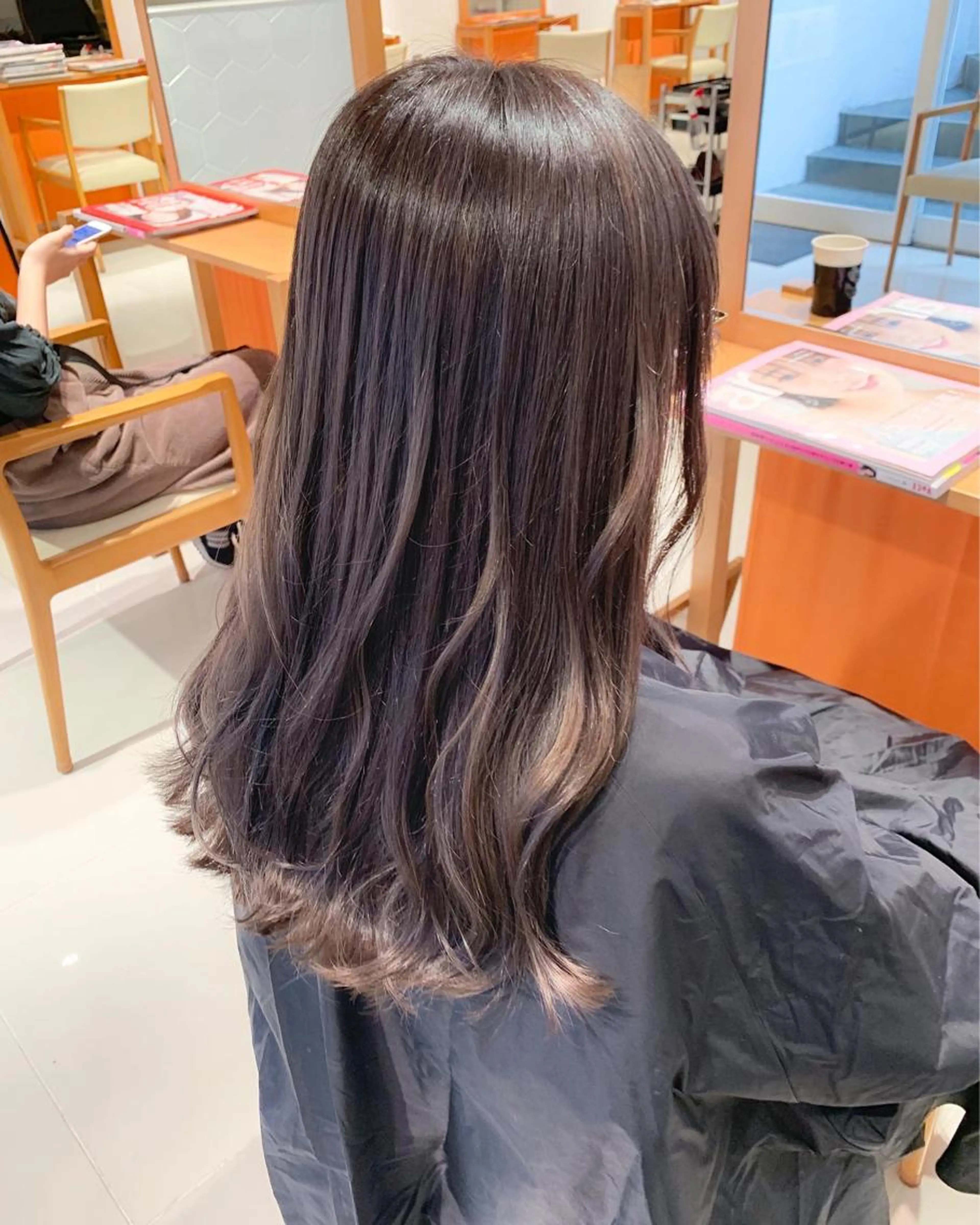 期間限定！透明感カラー＆カット＆トリートメント　　　　　　　　　　　　ブリーチなしで赤みを抑える透明感カラーの写真