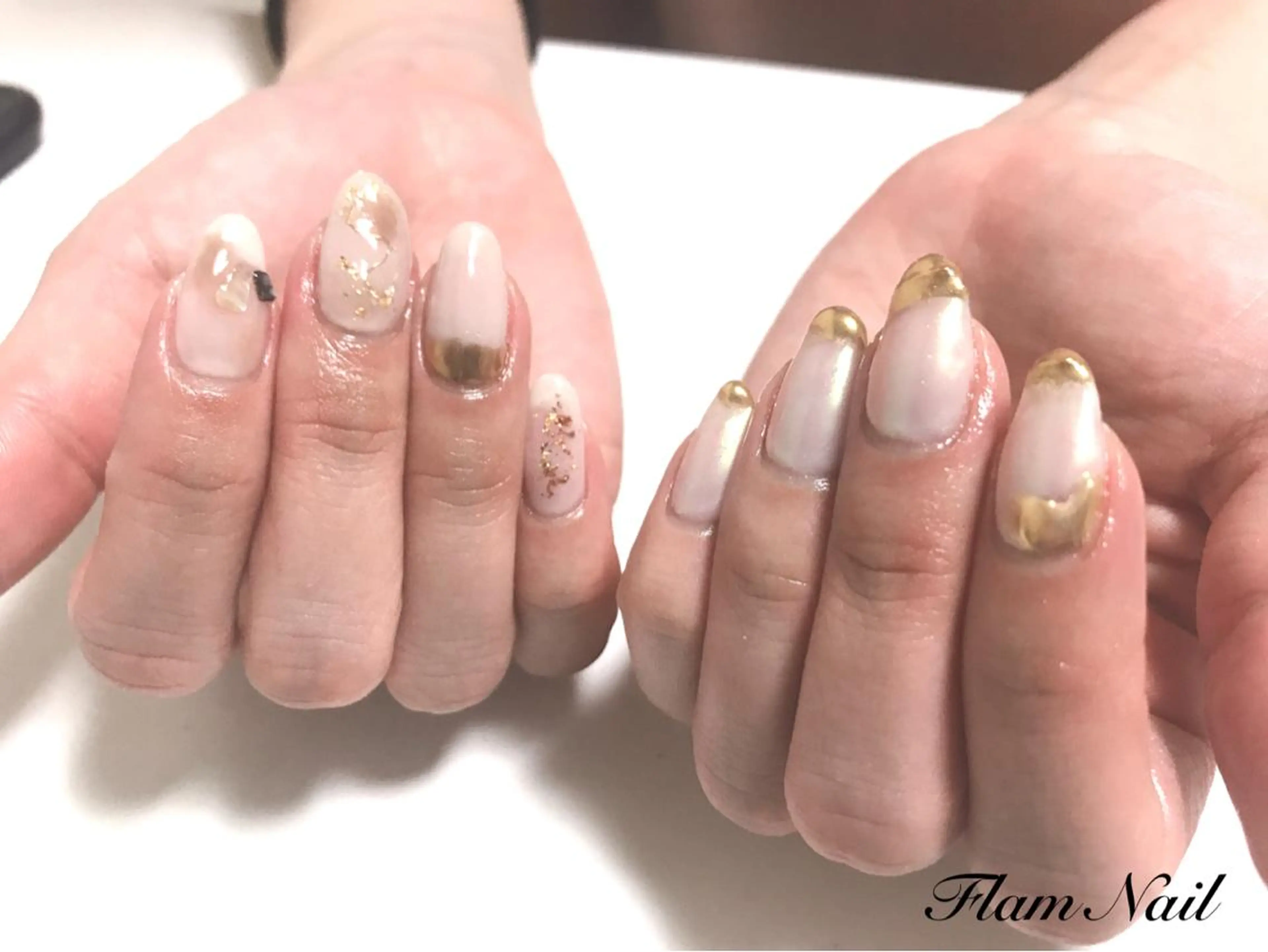ネイル ゴールド ミラーネイル Flam Nailのネイルデザイン
