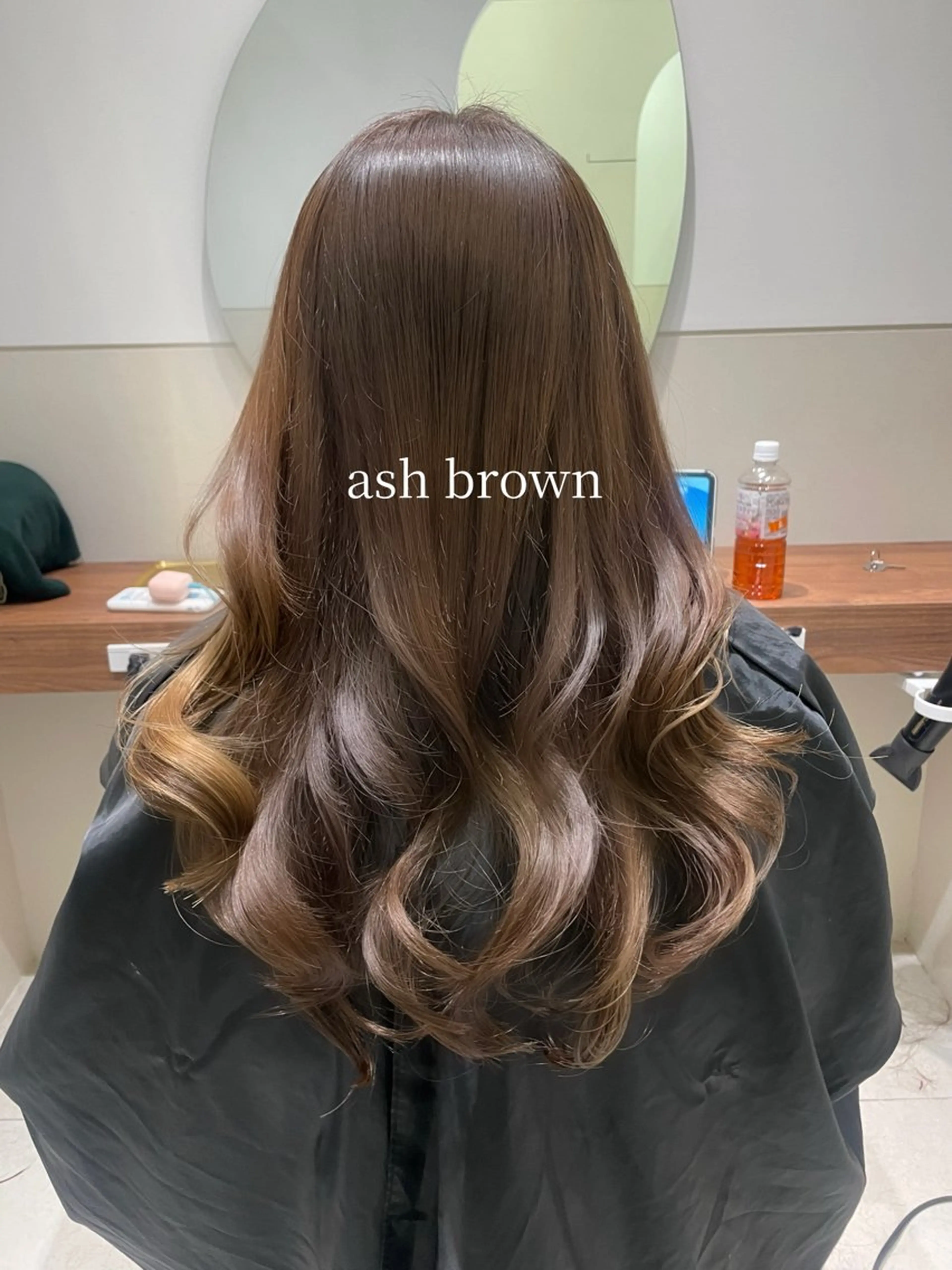 ロング カラー アッシュ アッシュブラウン ブラウンカラー 岩田菜央 《武蔵小杉》のヘアスタイル