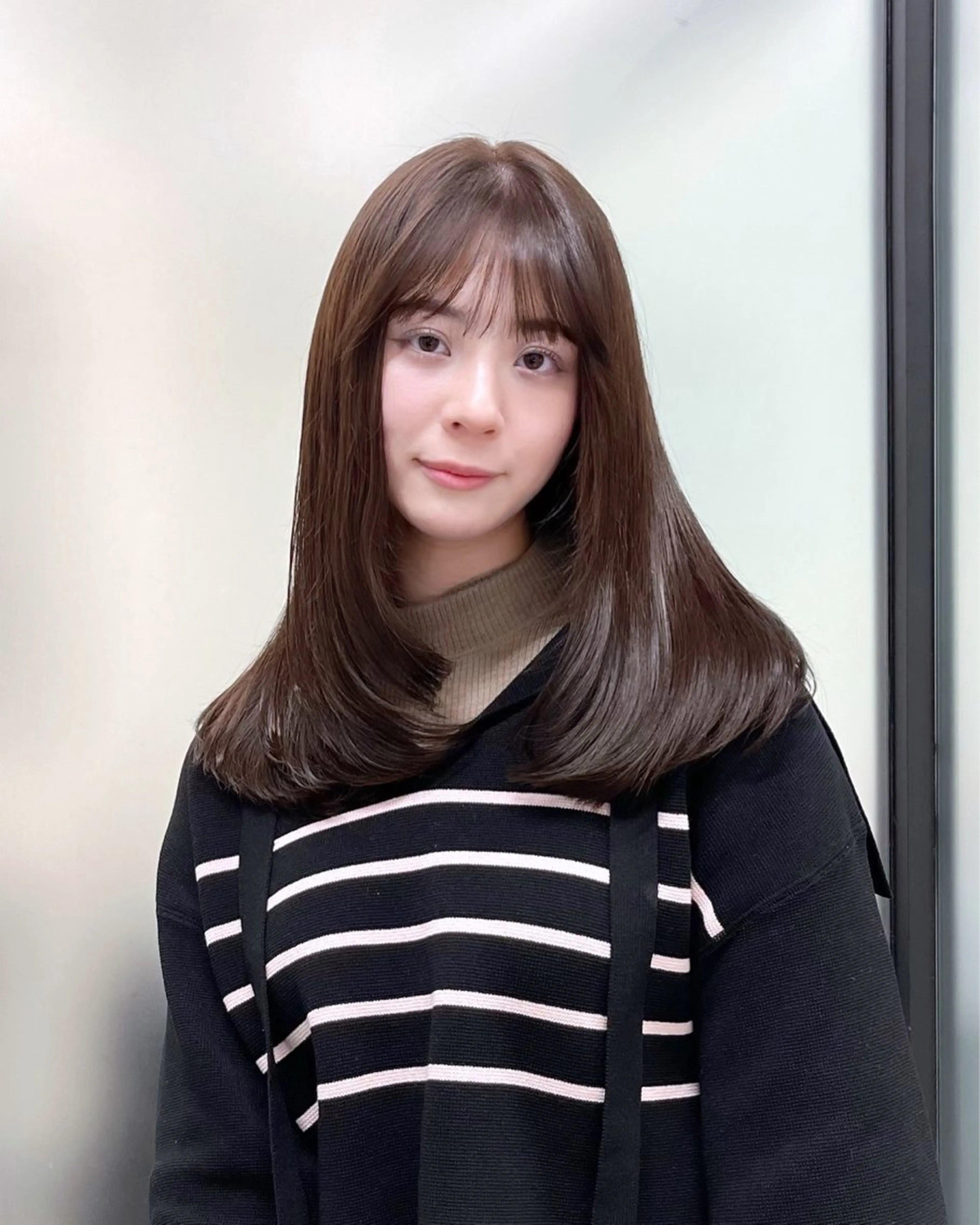 セミロング 韓国風ヘア レイヤーカット カット ヘアカラー トリートメント 韓国レイヤーカット 髪質改善▫️水野有真のヘアスタイル