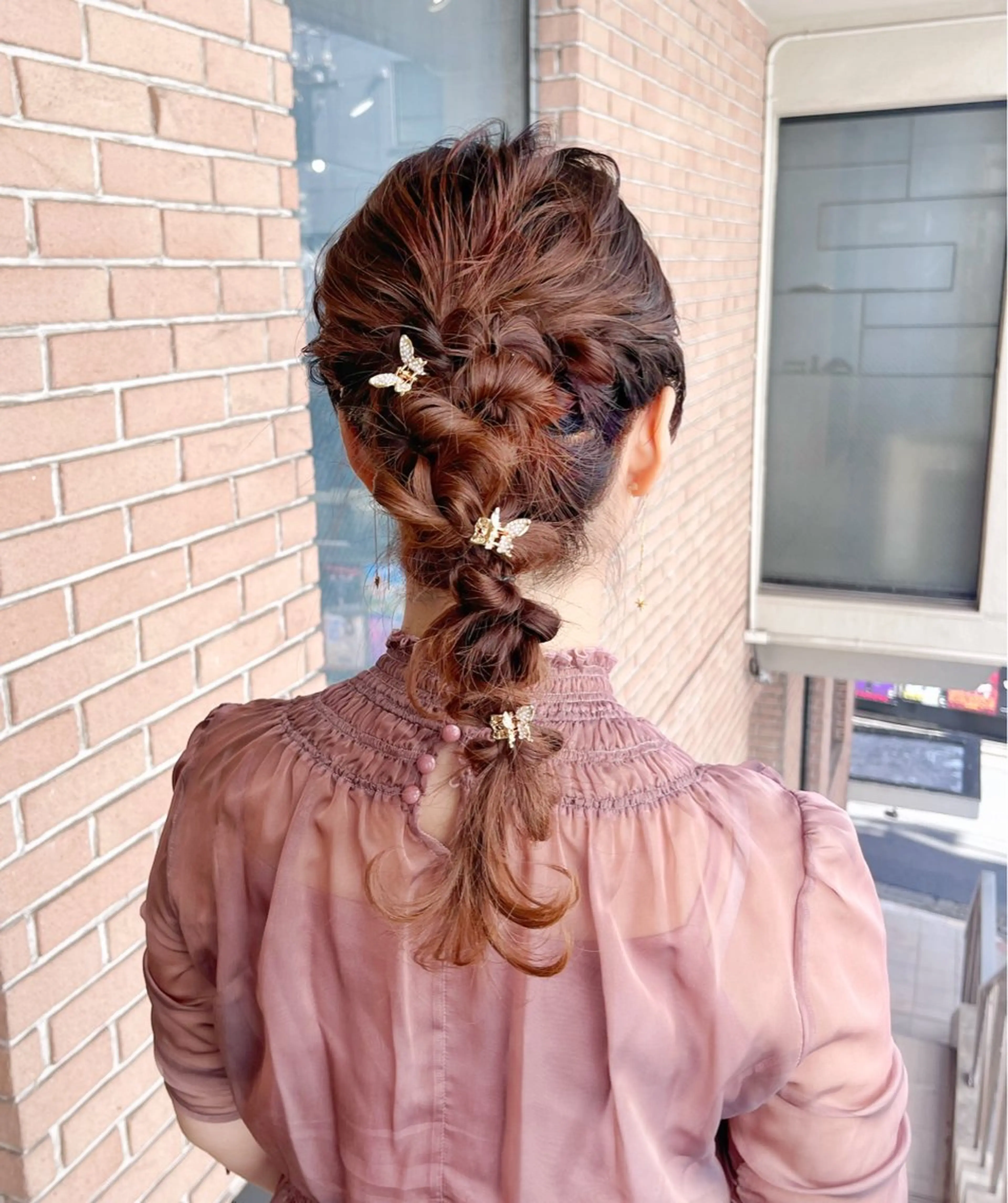 ロング カラー ヘアアレンジ ヘアセット ピンクカラー🩷 ヘアセットＮＯ.1のヘアスタイル