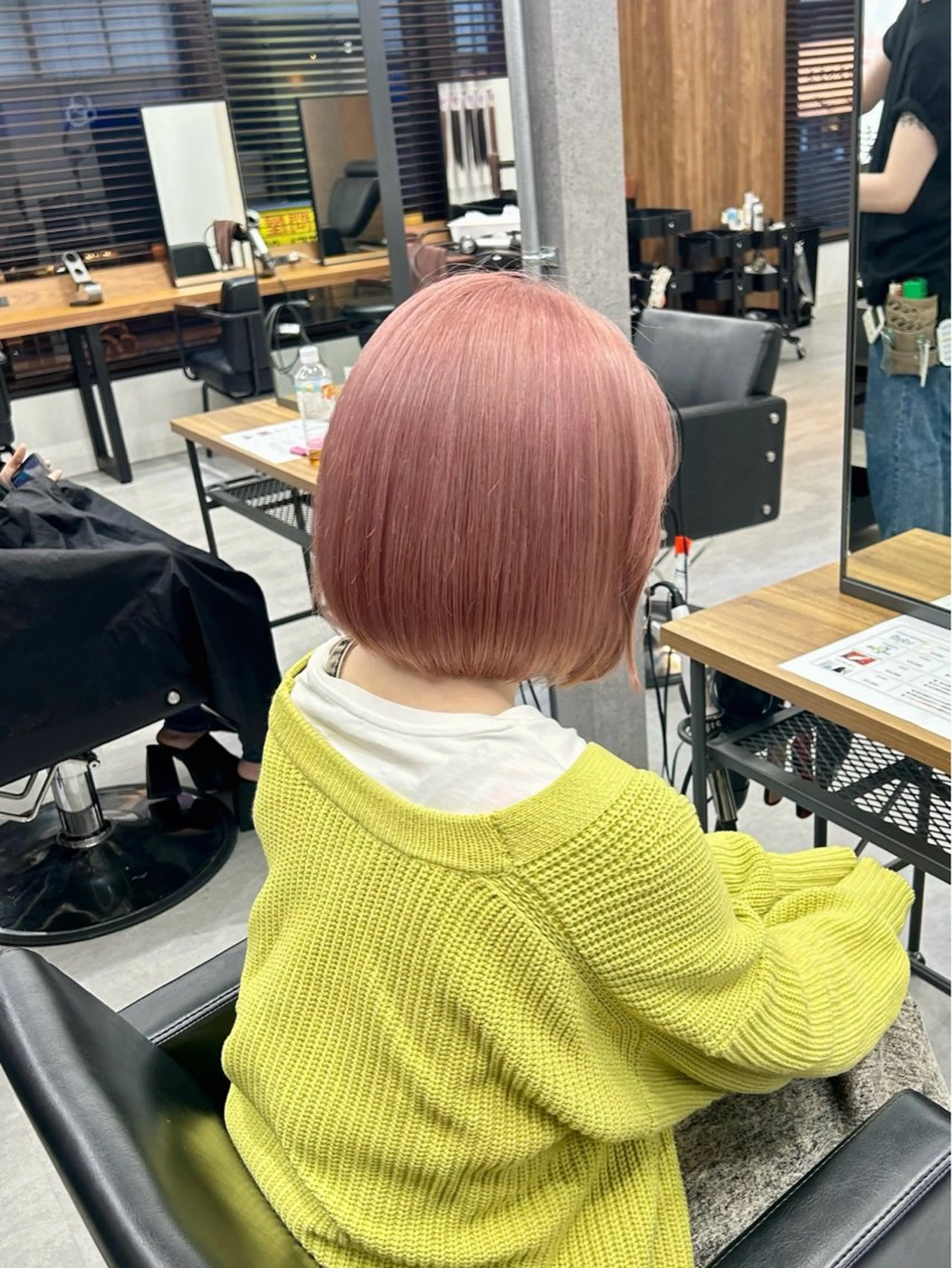 ショート カラー ベージュカラー ピンクカラー ピンクベージュ ヘアカラー トリートメント ENA💗NEXT /ハイトーンエクステのヘアスタイル