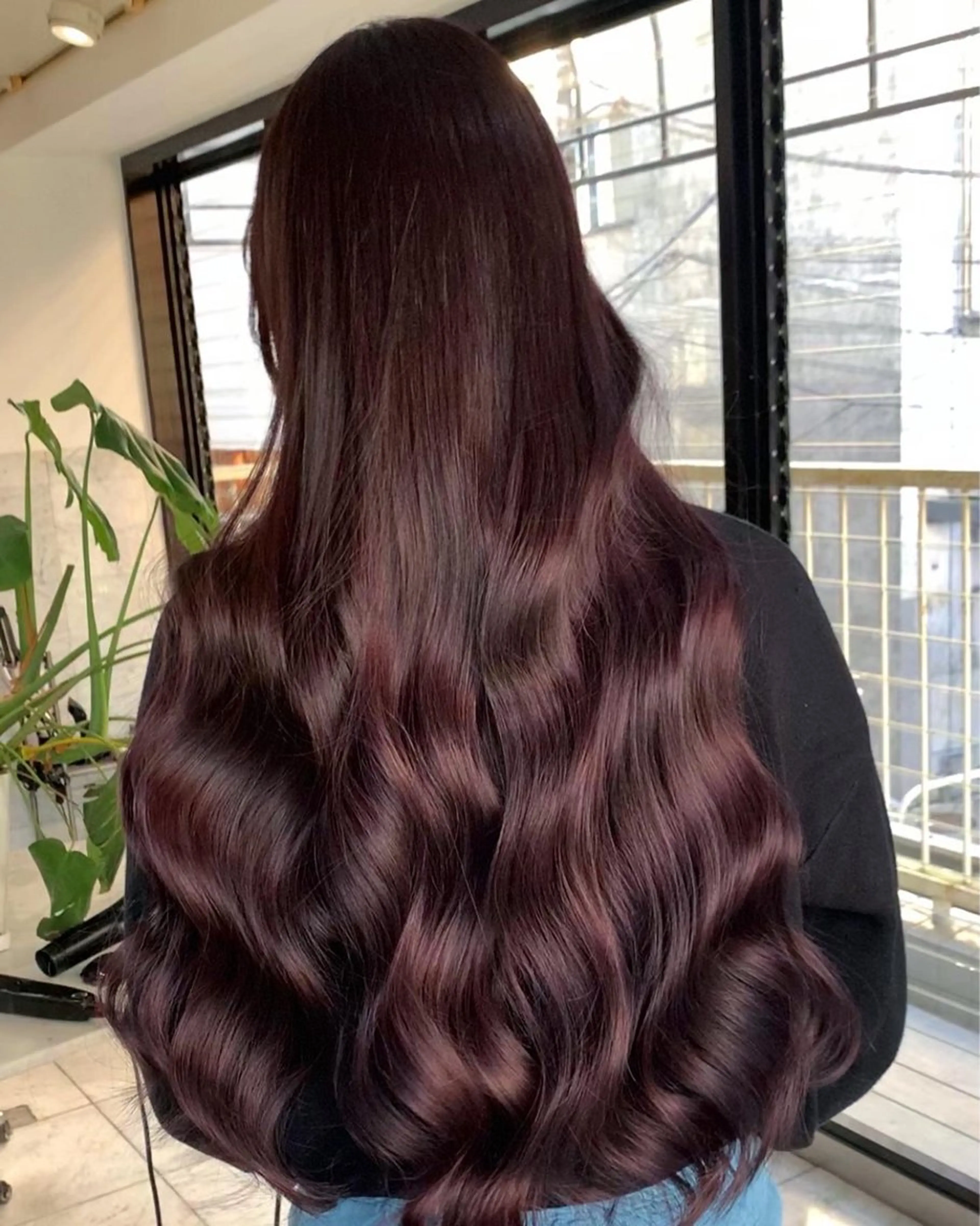 ロング カラー トリートメント RYOSUKE ハイトーンのヘアスタイル