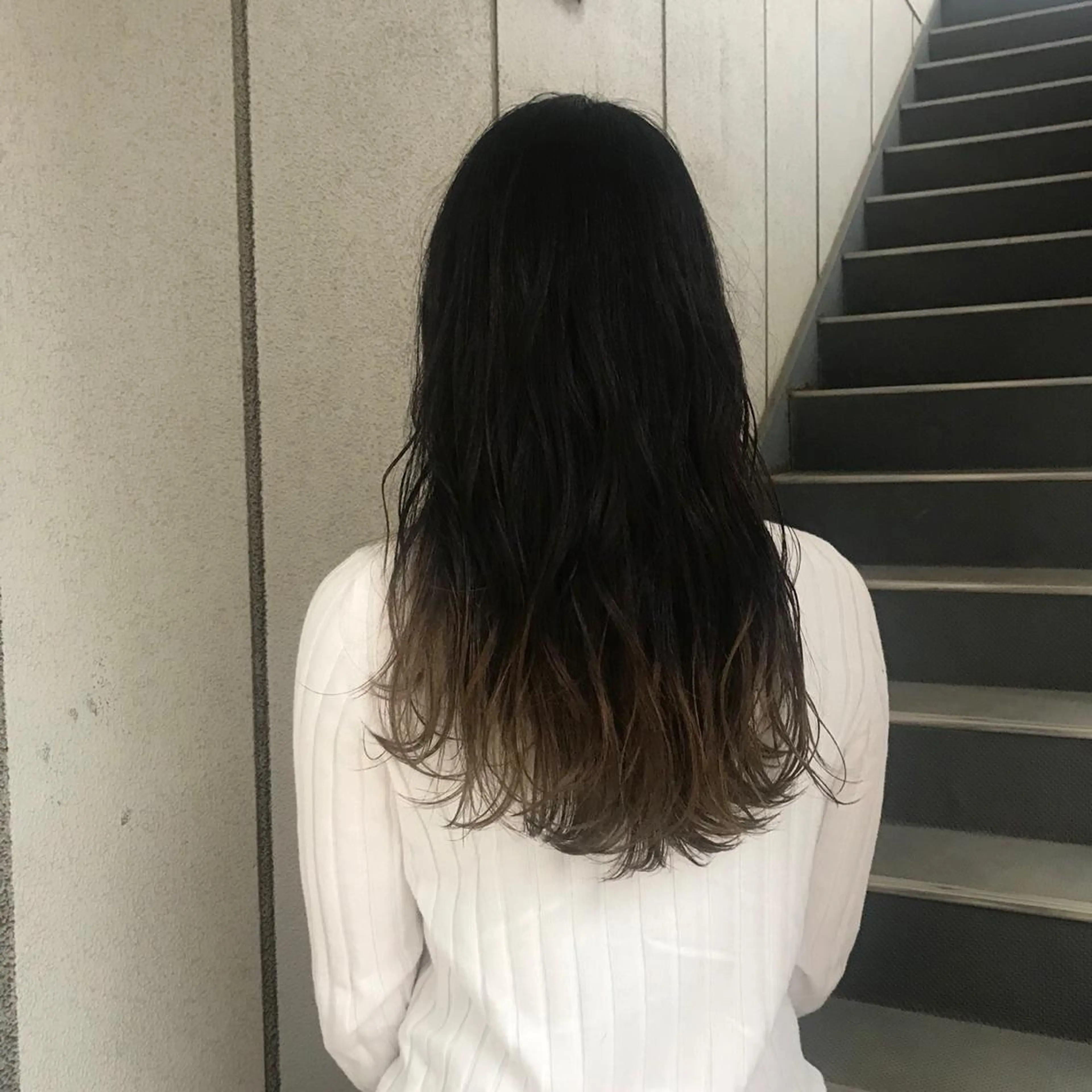 セミロング カラー バレイヤージュ レイヤーカット 髪の悩みを解決！ 那須達敦のヘアスタイル