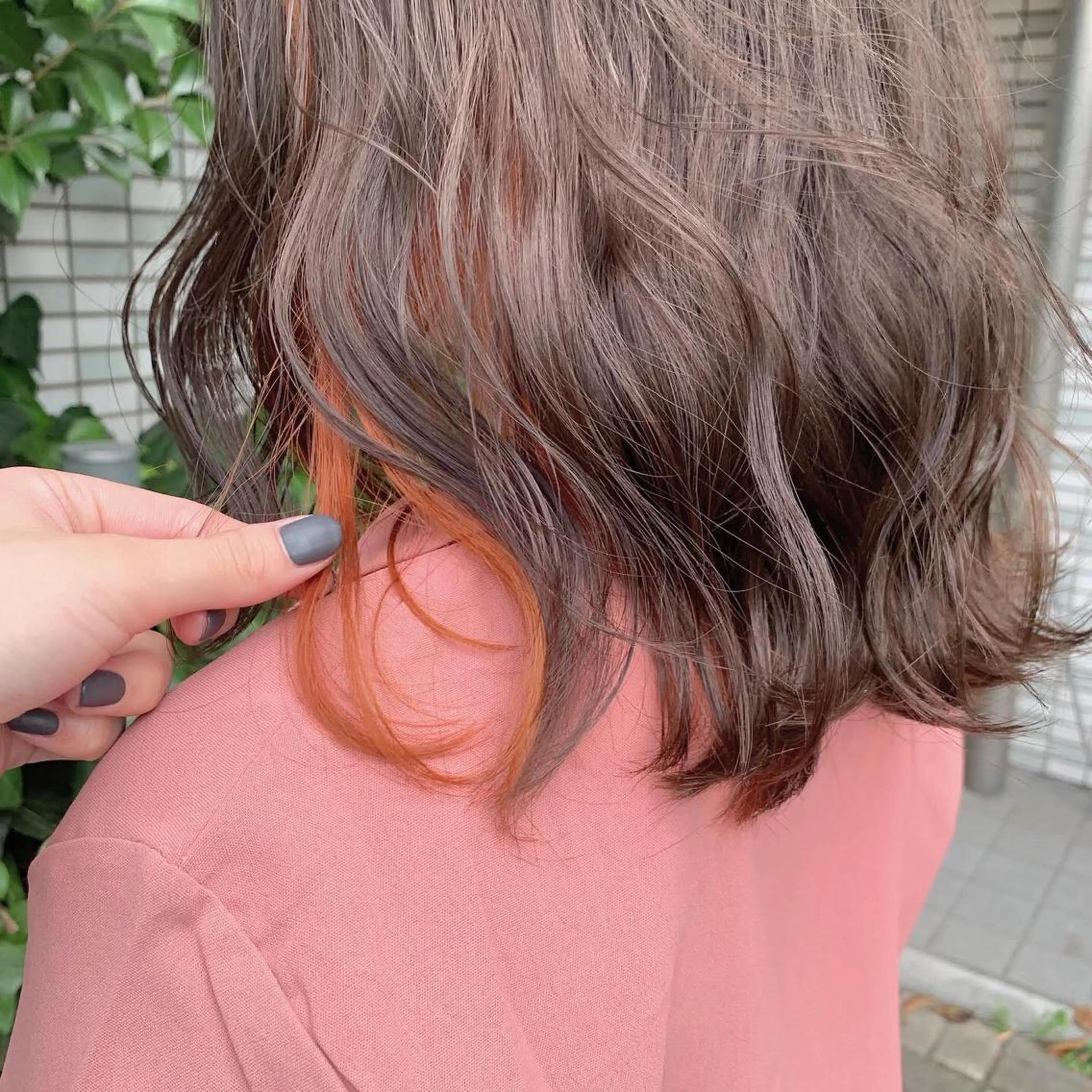 ミディアム カラー ベージュカラー ブリーチ ブリーチなしカラー オレンジ オレンジベージュ カワシマ セイカのヘアスタイル