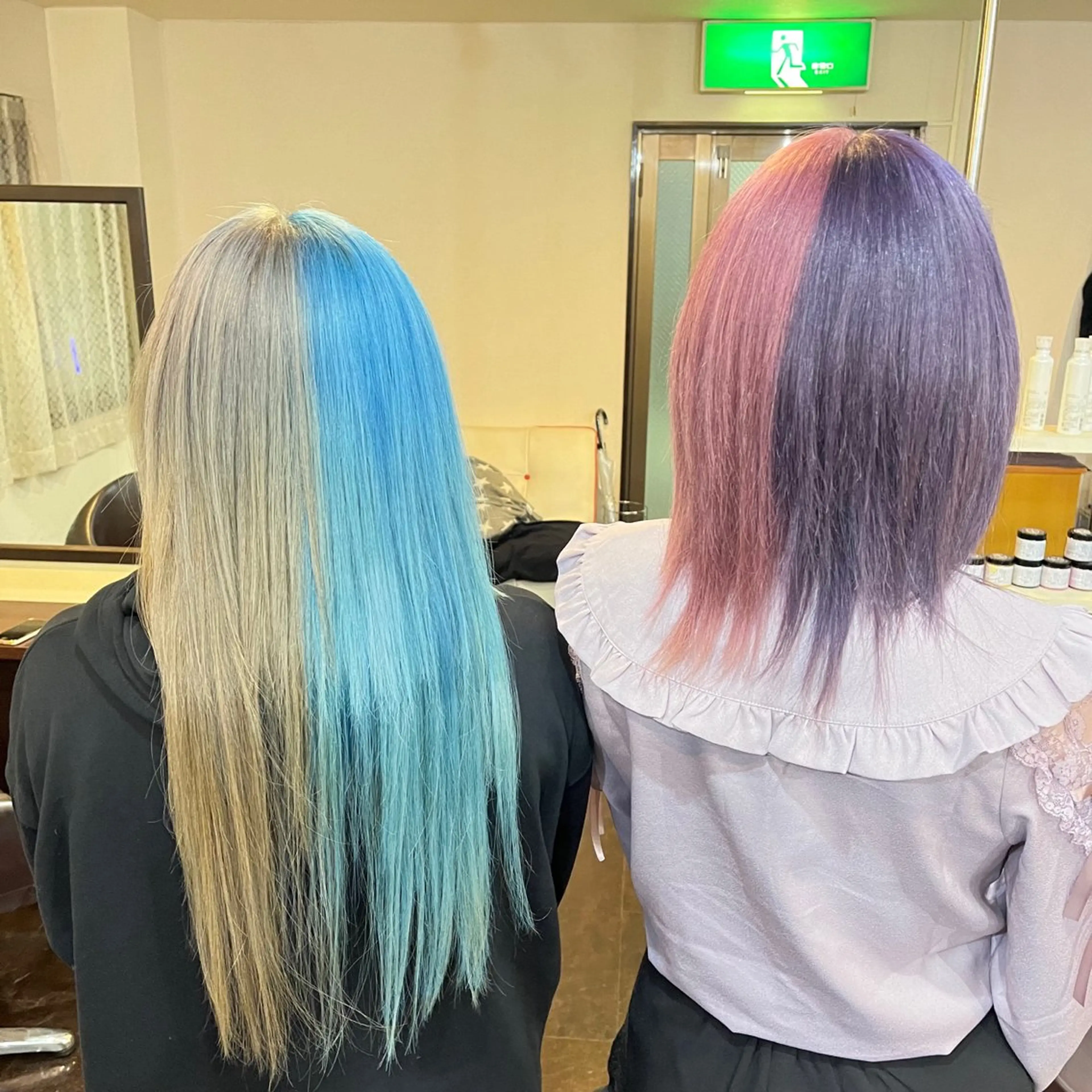 カラー アクアカラー アッシュ ベージュカラー ブリーチ ブルーカラー ヘアカラー トリートメント 編み込みエクステ/ ハイトーン りょすけのヘアスタイル