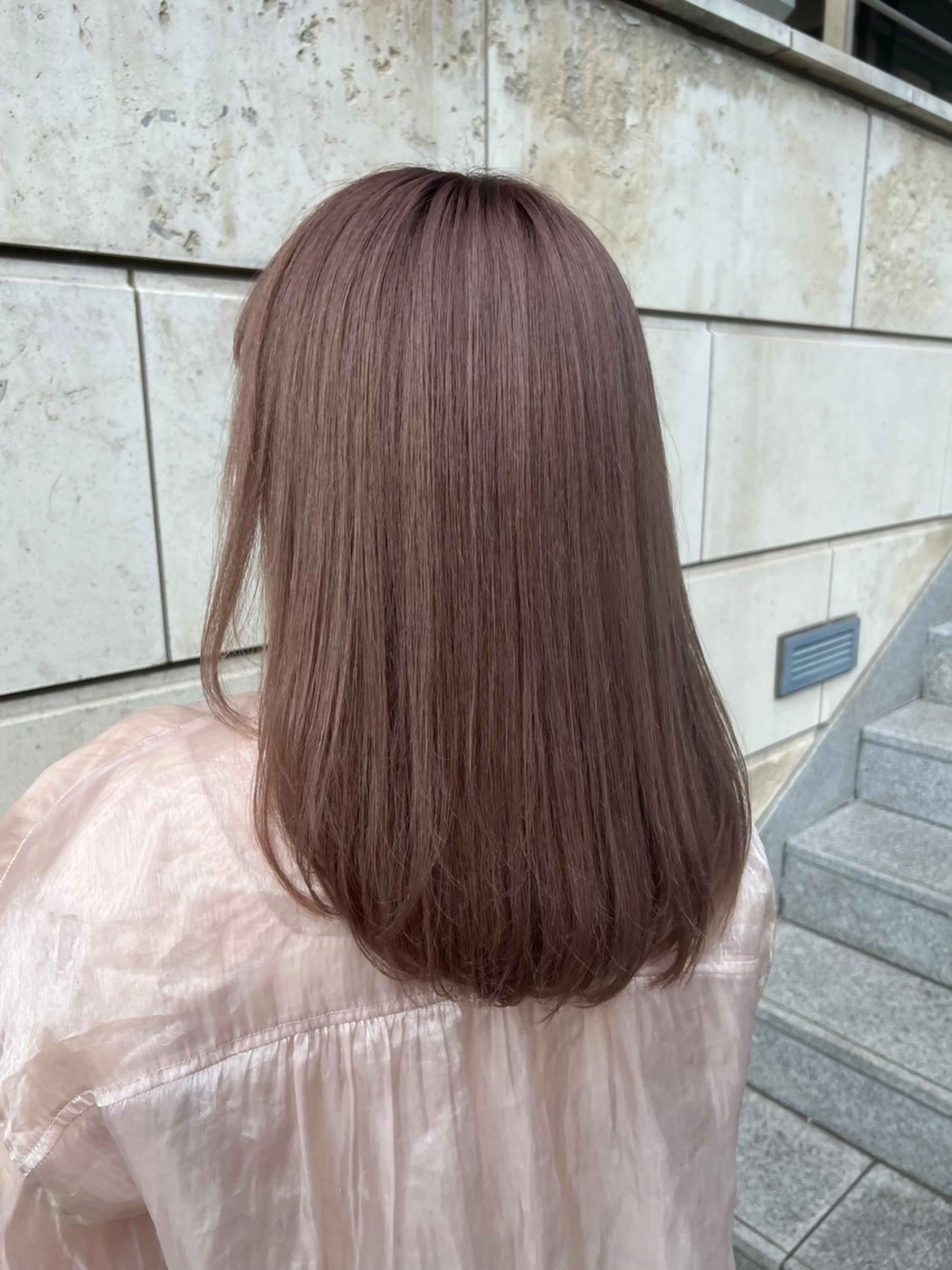 セミロング カラー TRICCA 銀座所属・奏羽　"ショート ・ボブ ・レイヤー"のヘアスタイル
