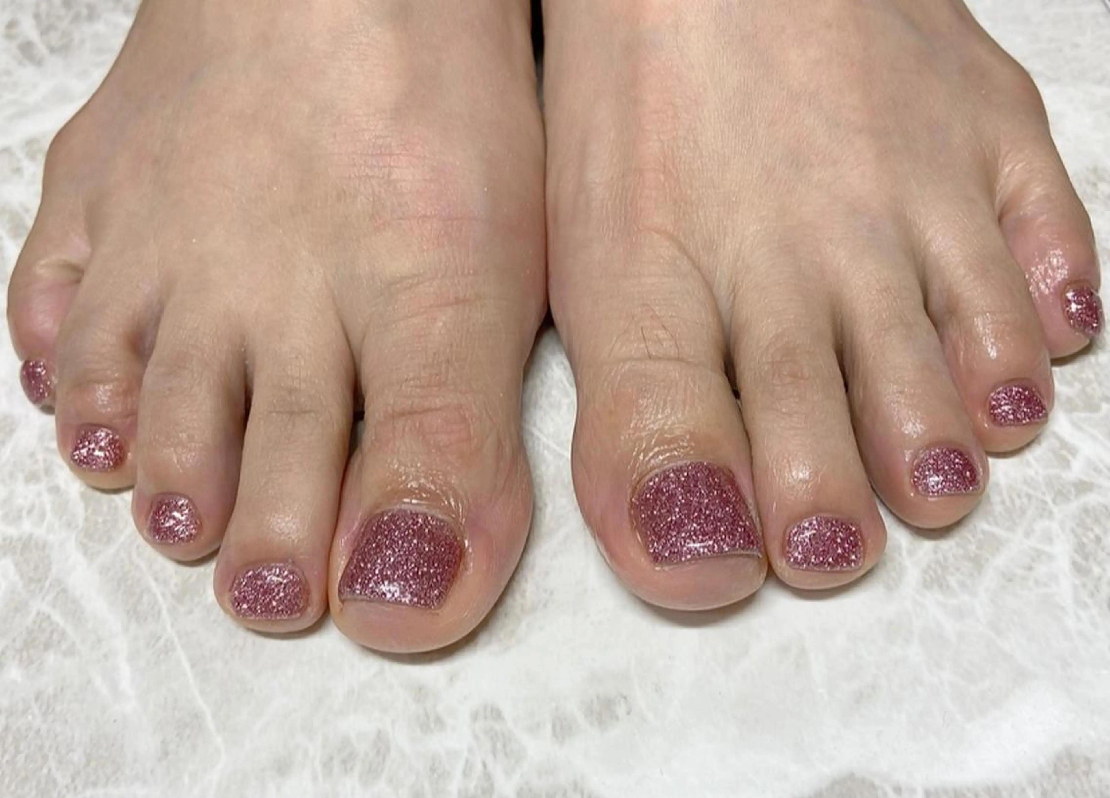 ネイル ラメ(グリッター) ピンク 🧸熊谷 かほ🧸のネイルデザイン