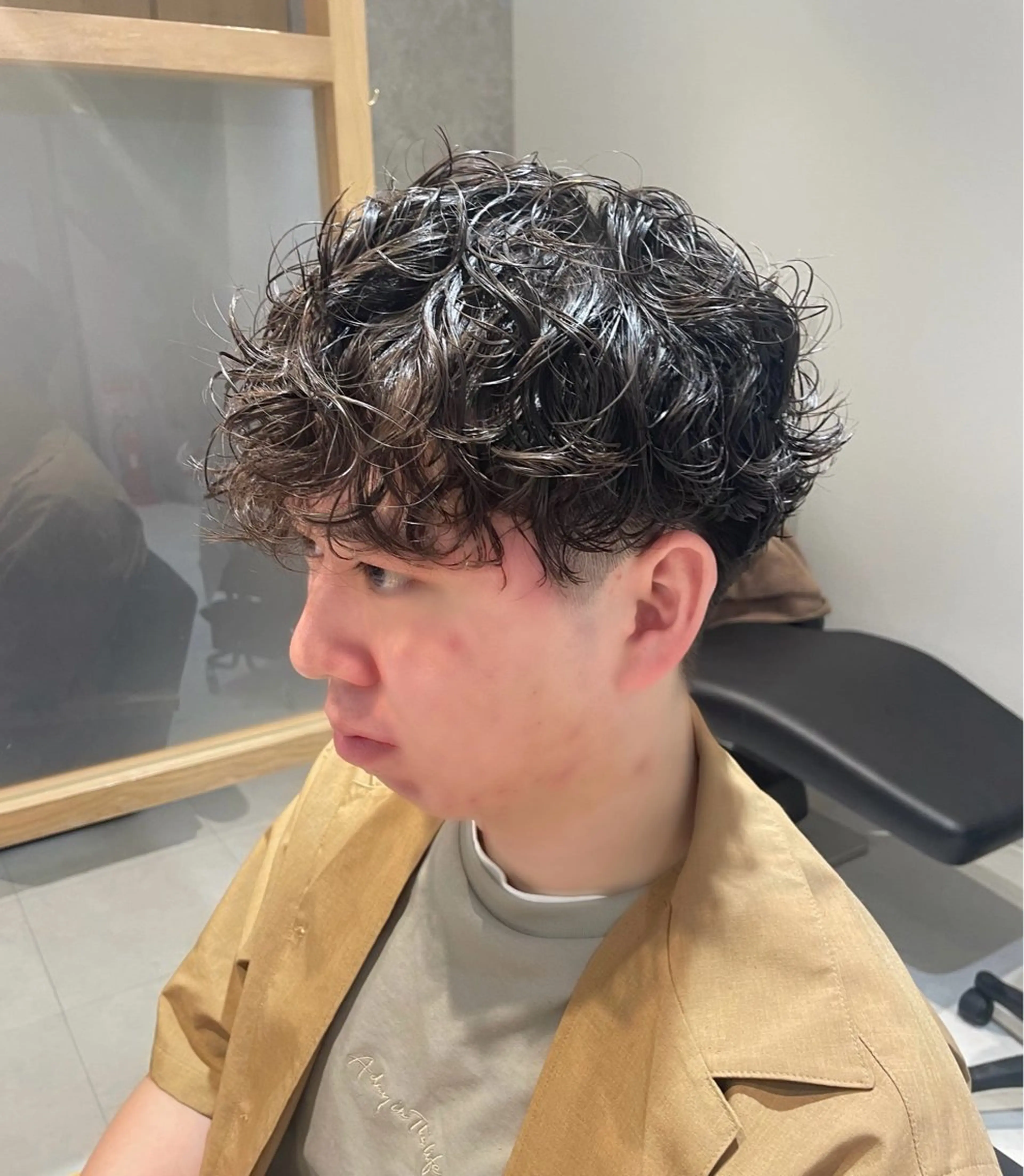 メンズ スペインカール カット パーマ kiona所属・守屋裕太 レディースカットのヘアスタイル