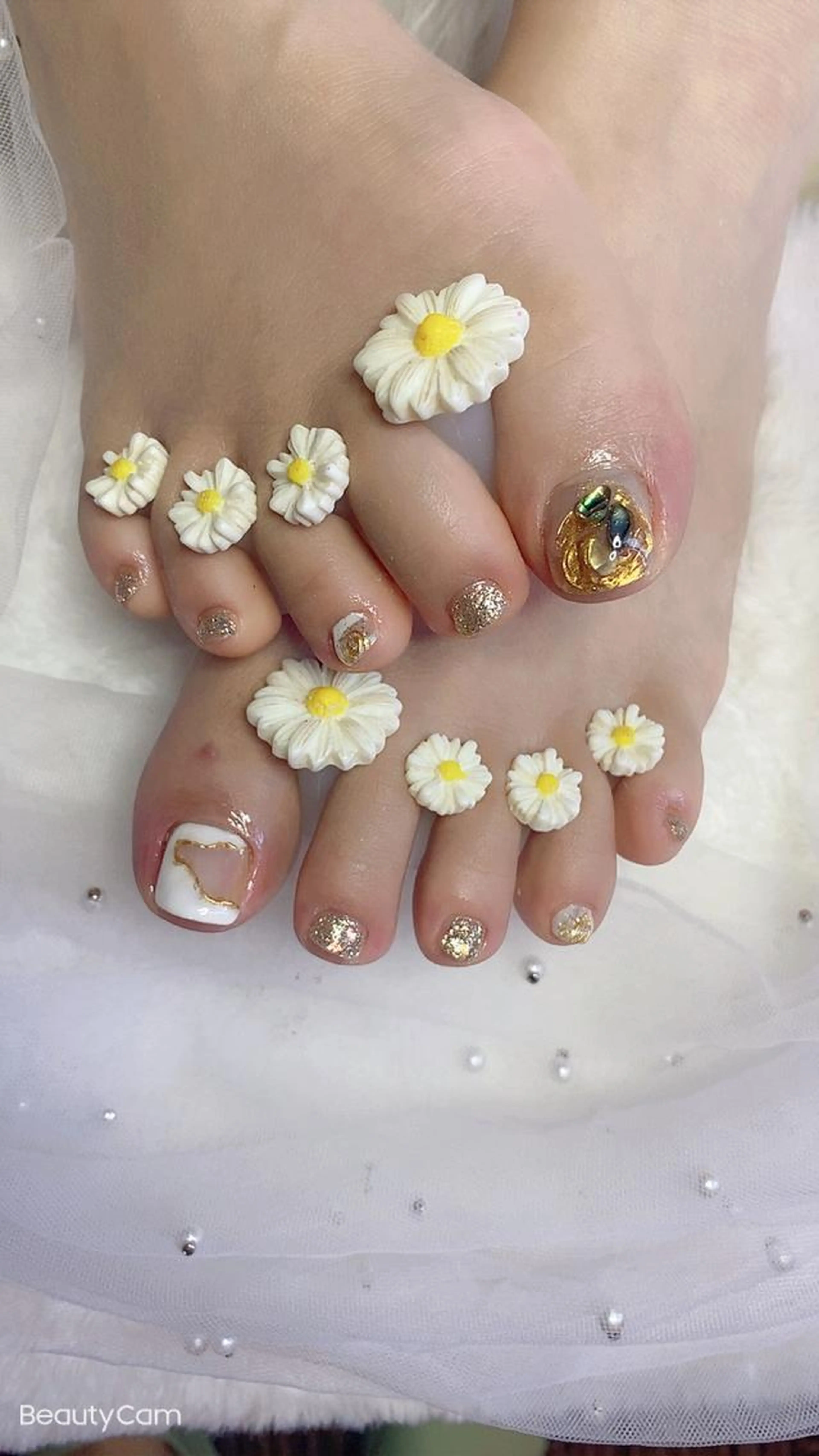 · 【ジェルオフ込み】定額ジェルネイル2本アート5980円80分の写真
