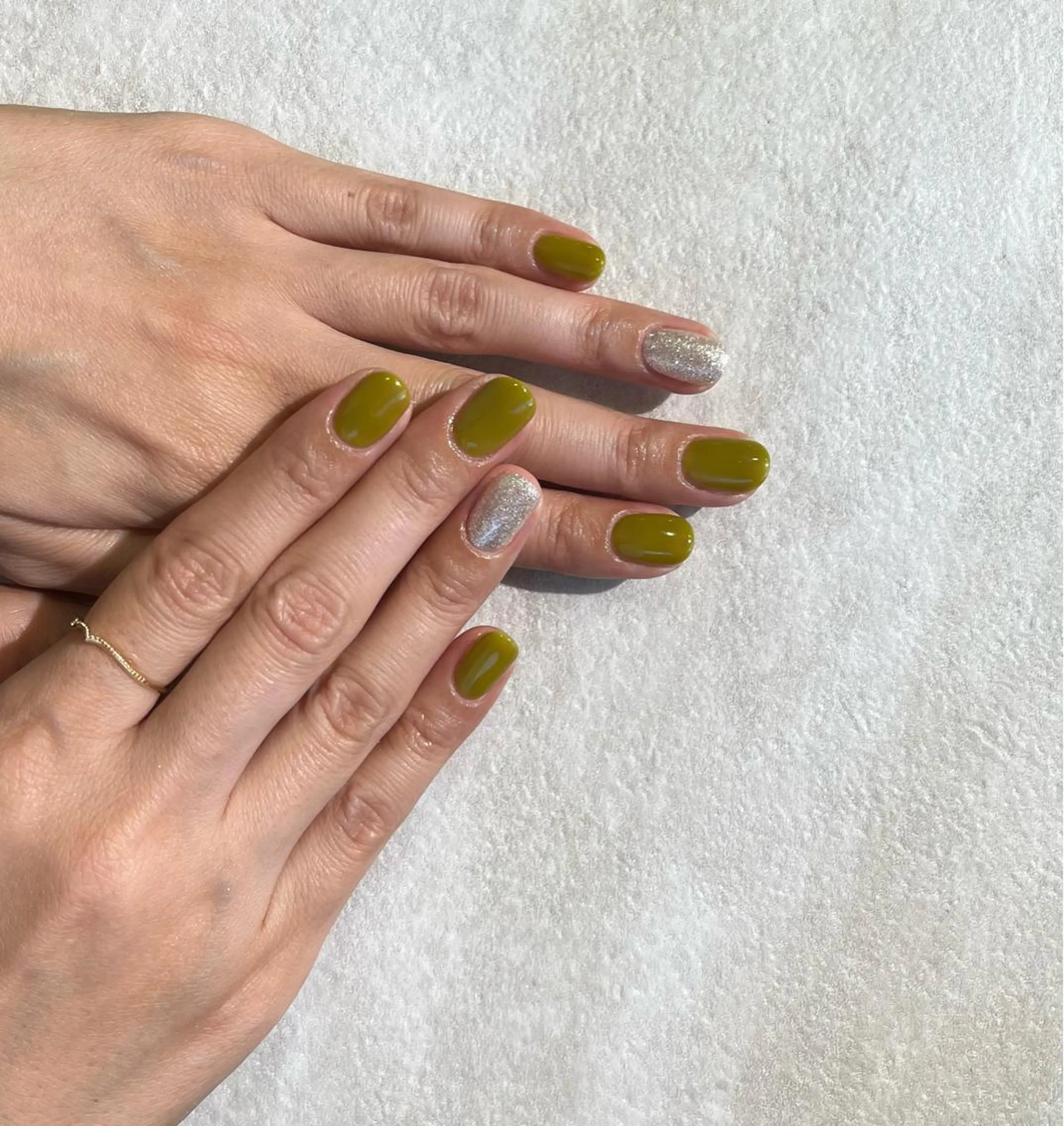 ネイル ラメ(グリッター) ワンカラーネイル 小川 奈々花のネイルデザイン