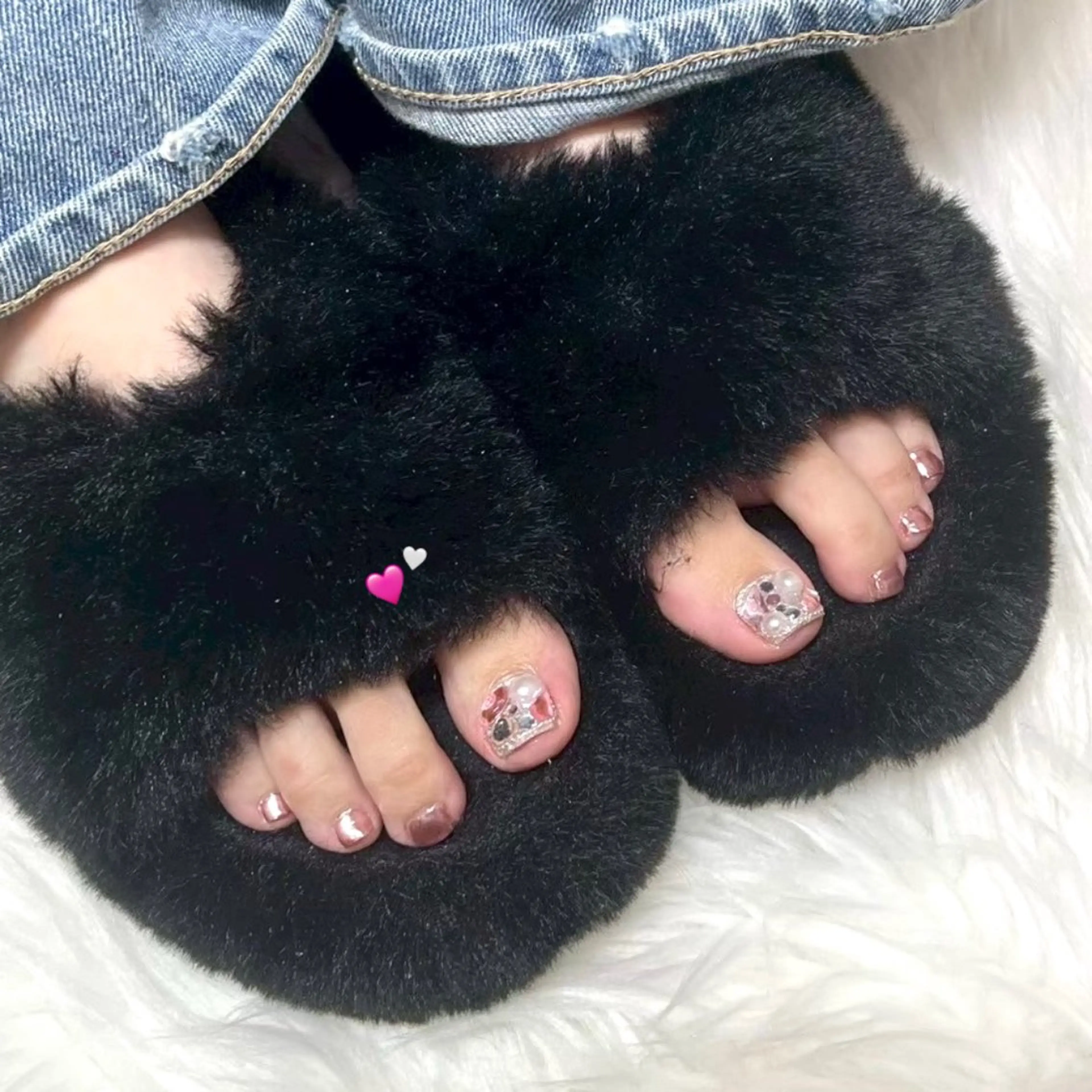 オフあり🍎親指アートフットネイルの写真