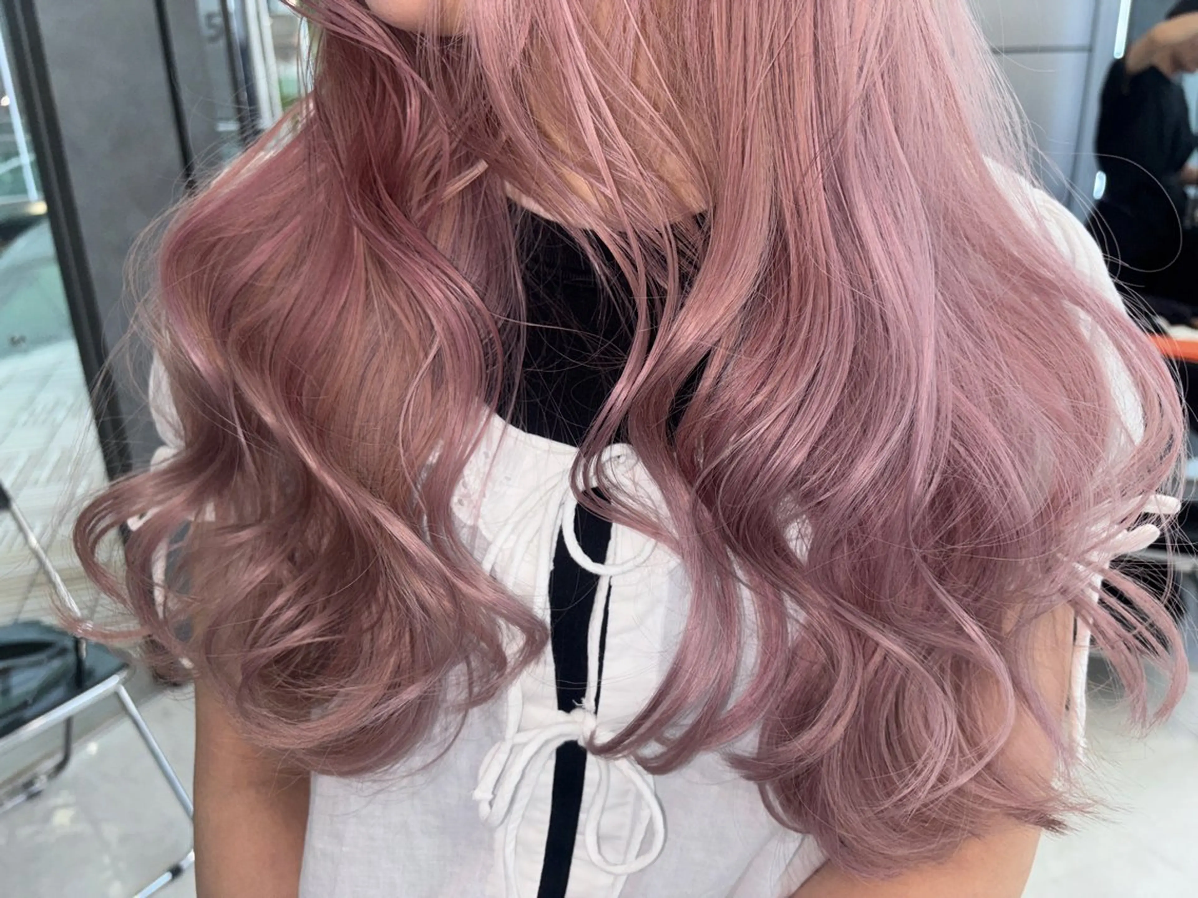 ロング カラー ヘアアレンジ ヘアカラー トリートメント ミルクティー/ピンク カラー/ みう🎀のヘアスタイル