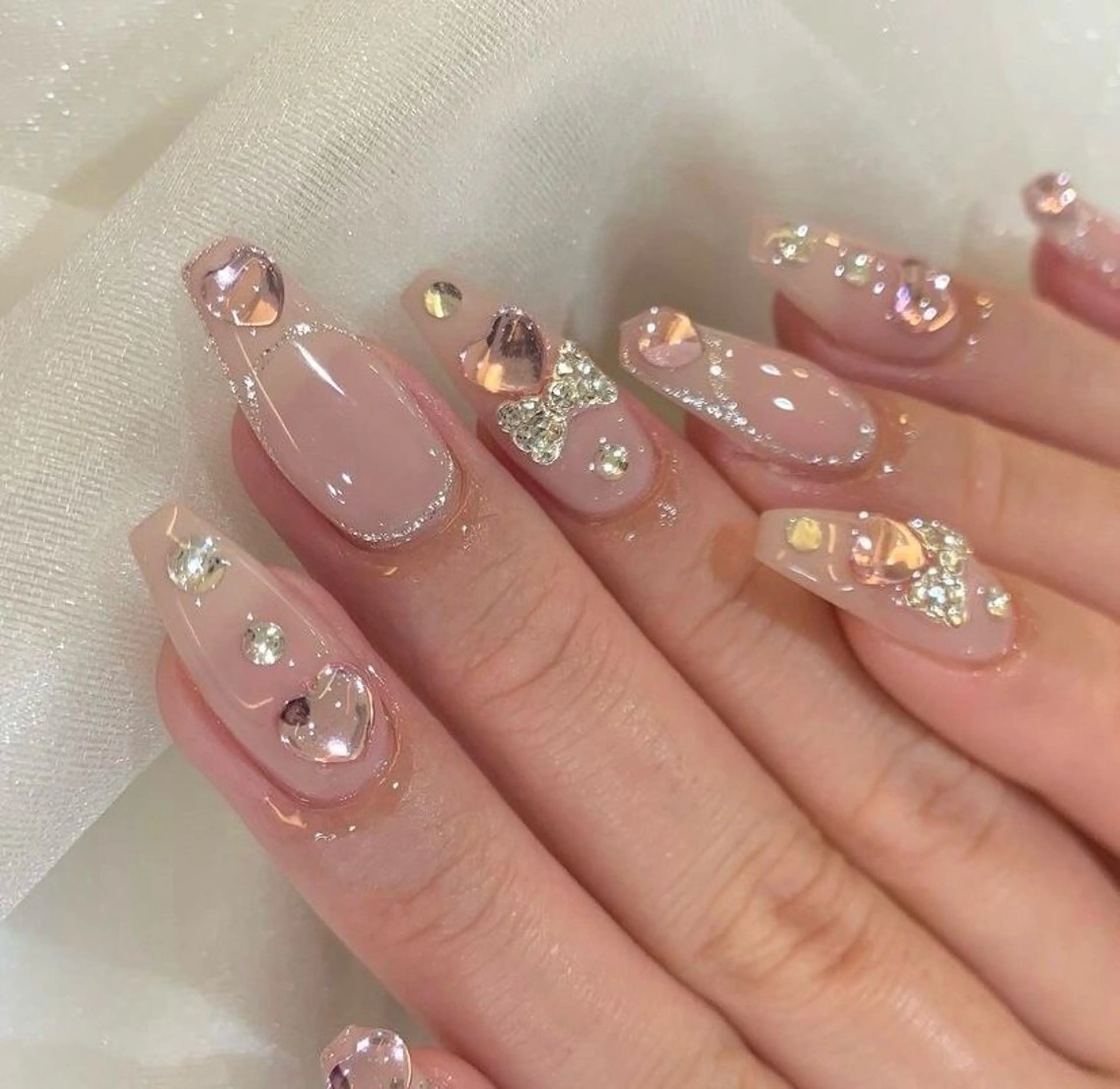 ネイル フットネイル フレンチネイル グラデーション キラキラネイル マグネットネイル ハンドネイル Lina nail Lina nailのネイルデザイン