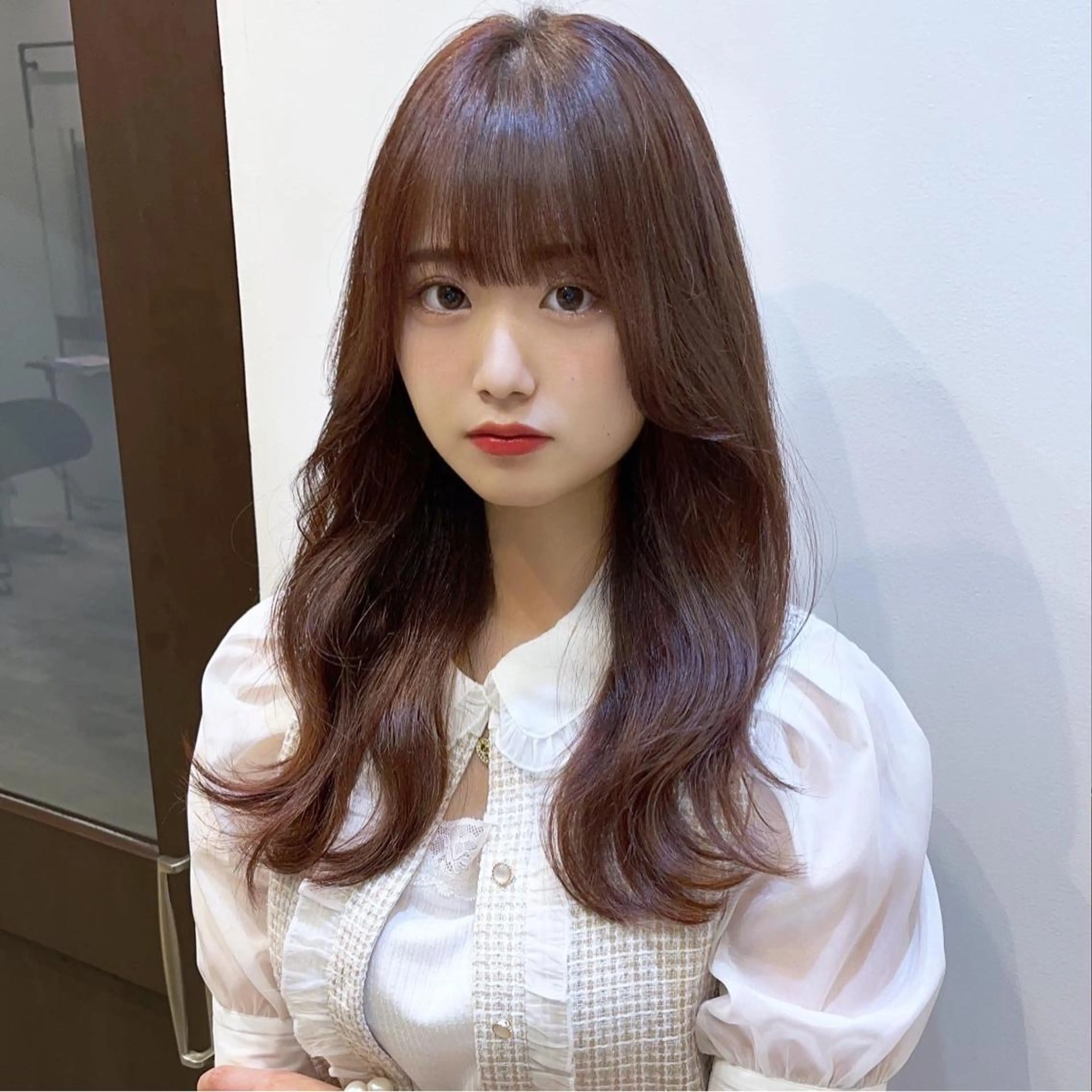 ミディアム カラー 黒髪 ブルーカラー ブルーブラック インナーカラー くせ毛 カット ヘアカラー トリートメント 韓国レイヤー×透明感 髪質改善　武田涼のヘアスタイル