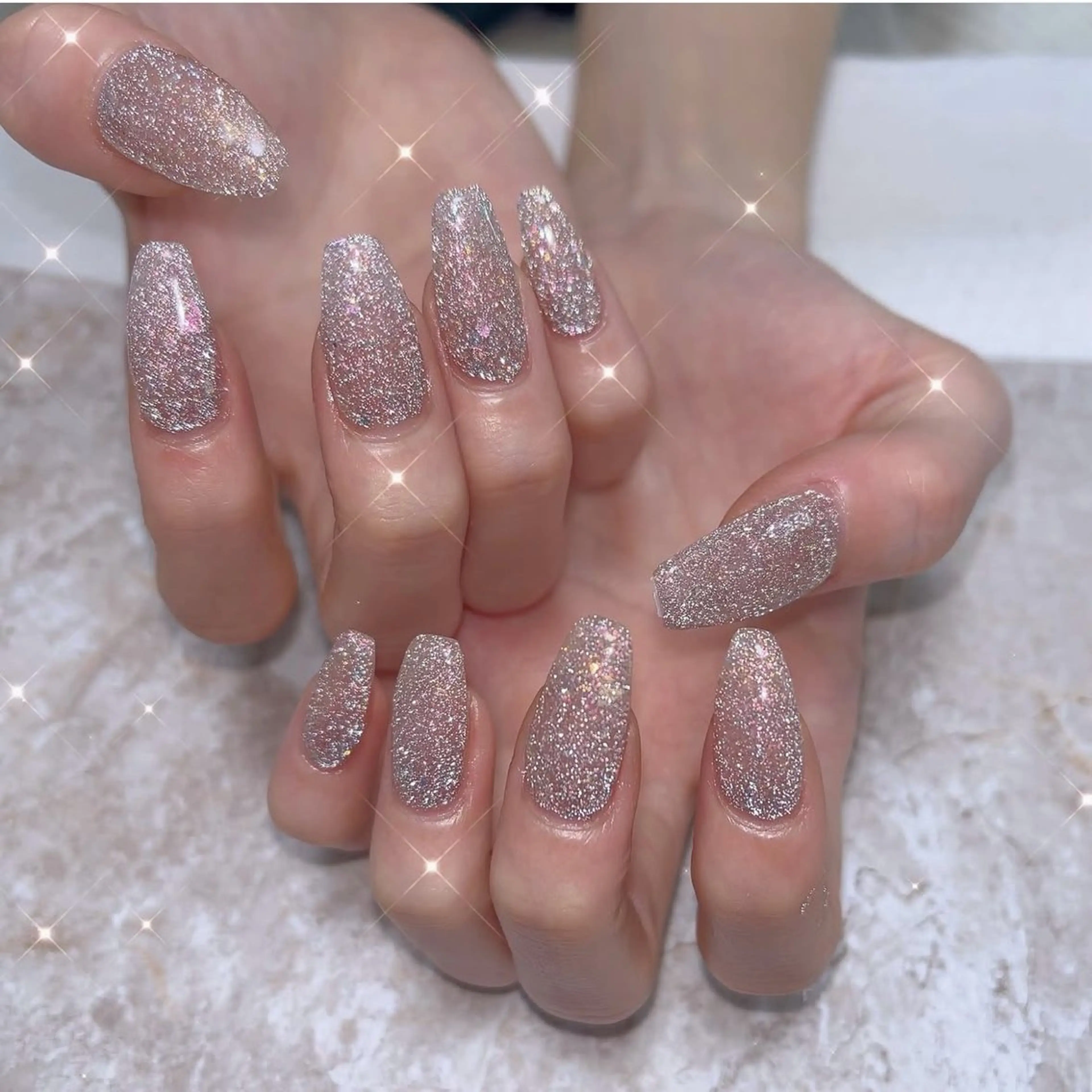 ネイル フラッシュネイル キラキラネイル ハンドネイル amo nail所属・amo nail 吉岡美月のネイルデザイン
