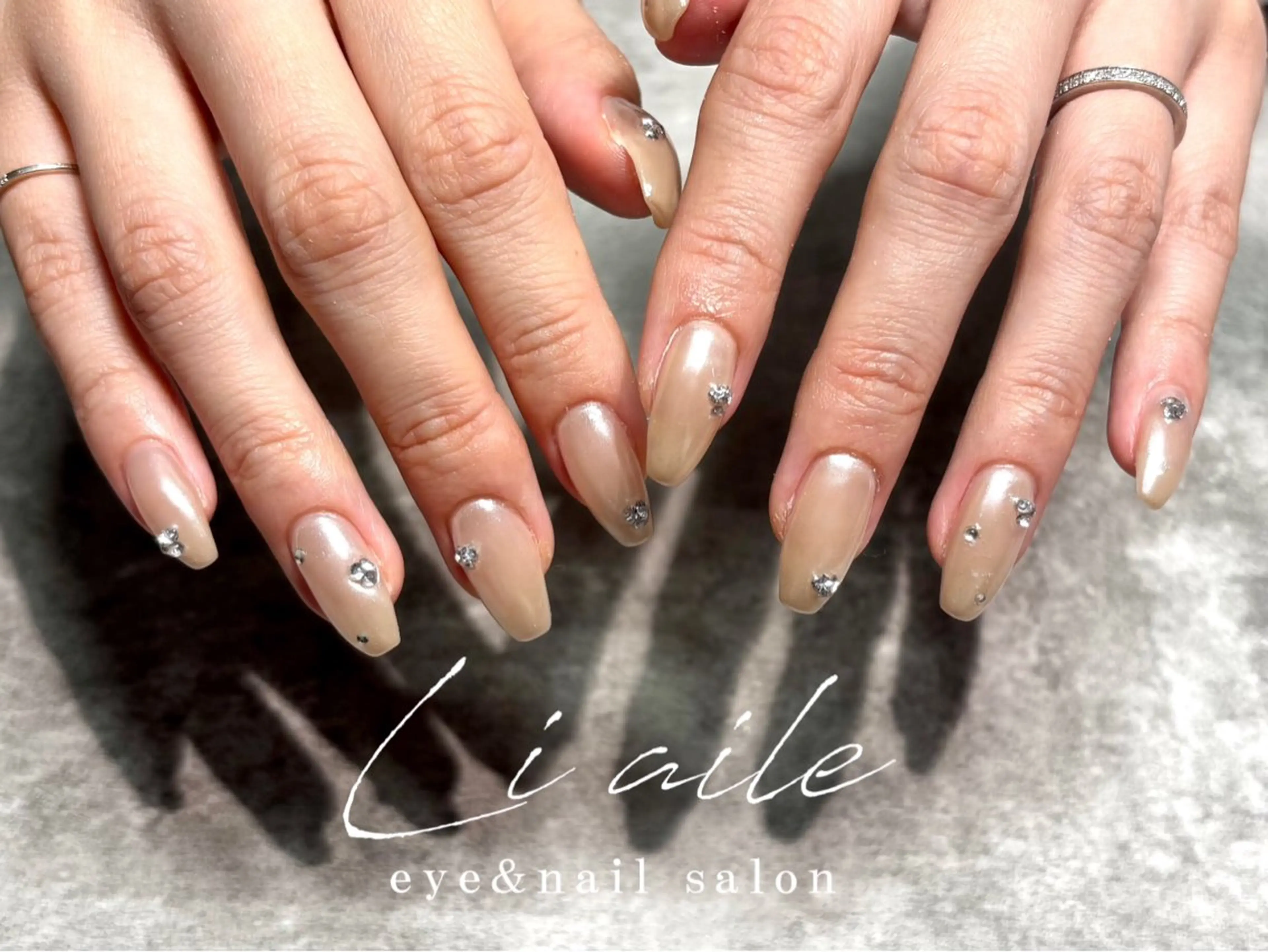 ネイル Li aile eye&nail 上本町店所属・Li aile kana🐰🩵のネイルデザイン
