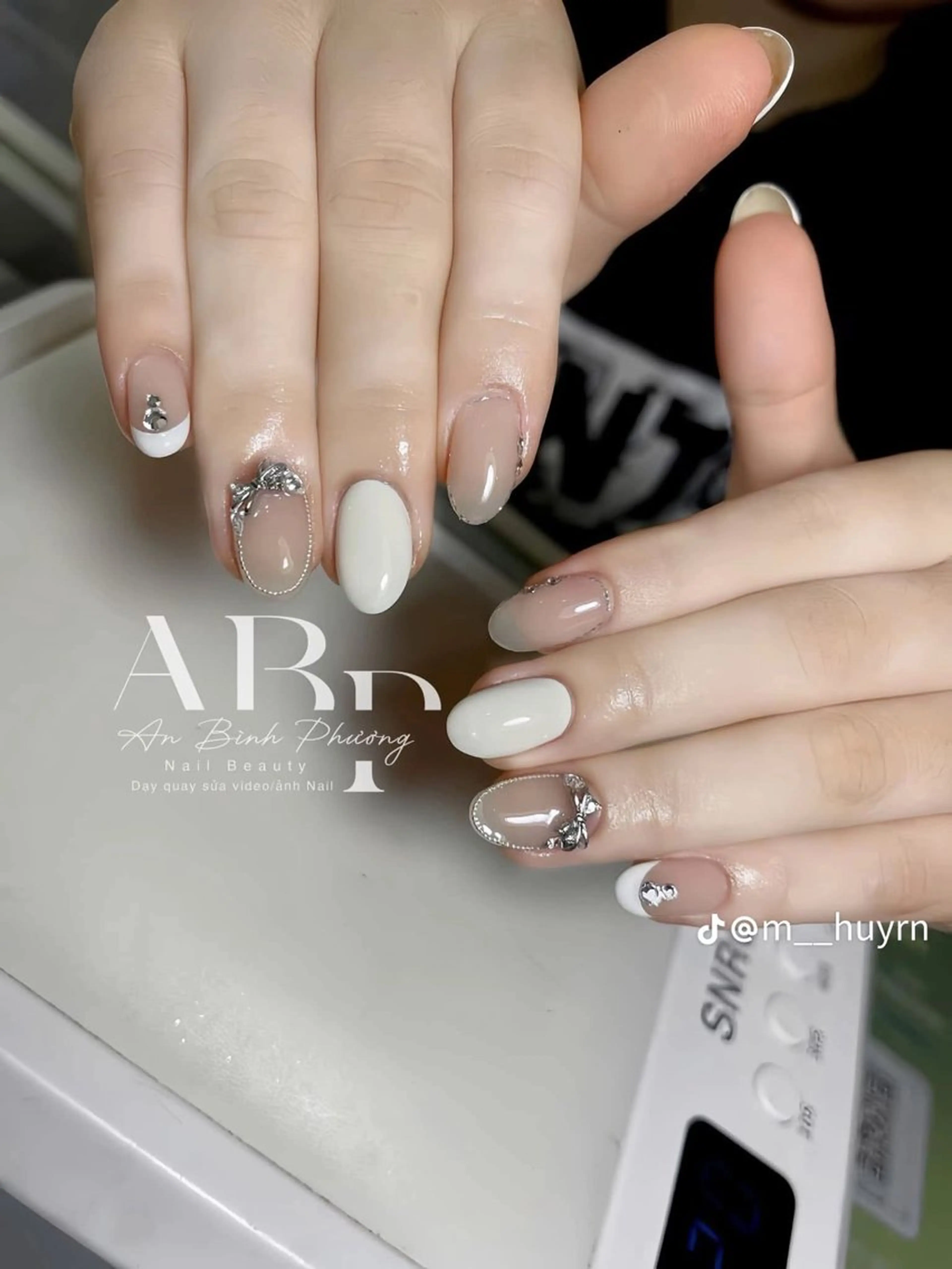 ネイル Rose Ana.Chuoのネイルデザイン