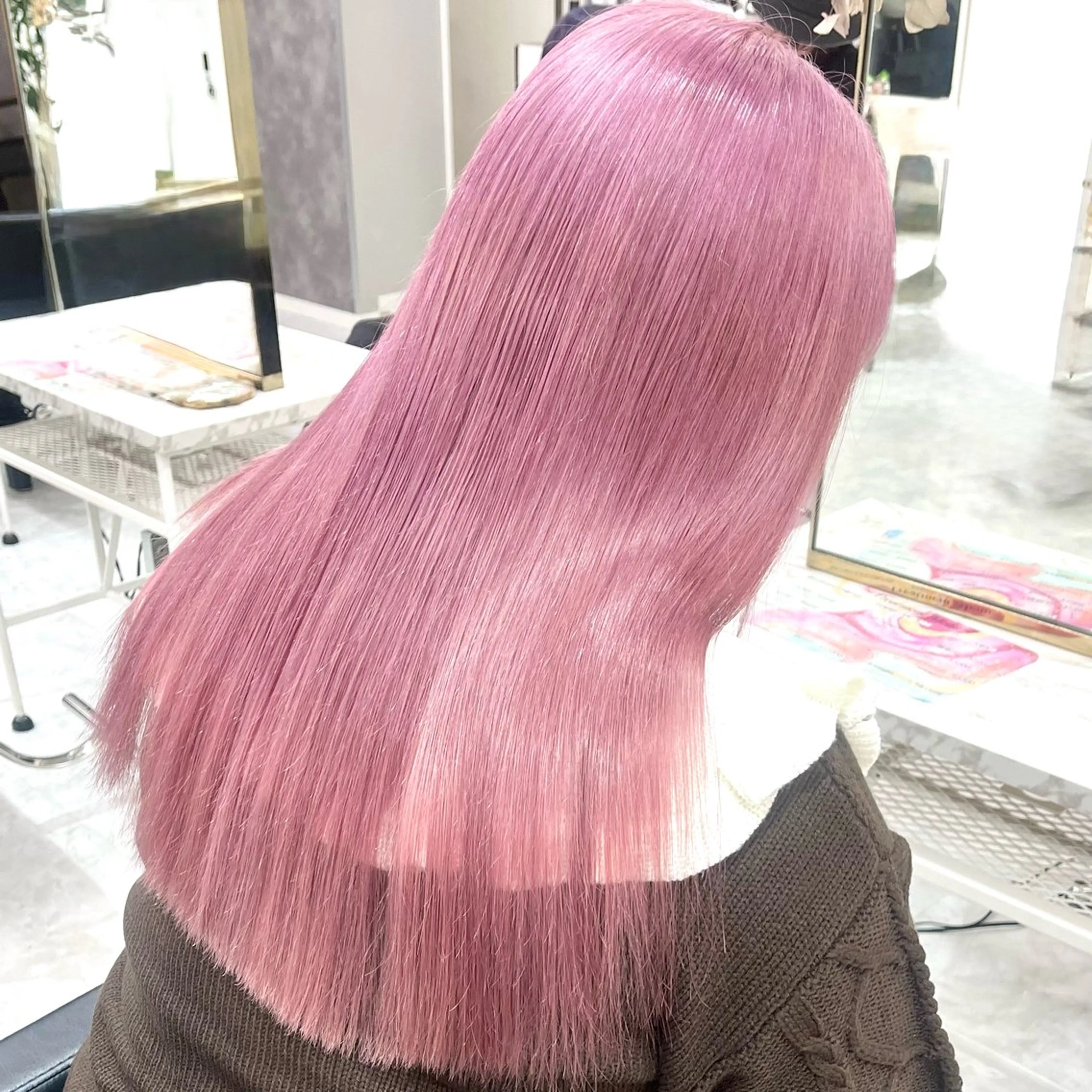 ロング カラー パーマ ヘアアレンジ メンズ キッズ ピンクカラー カット ヘアカラー トリートメント ハイトーン/ピンク 💗モモ໒꒱のヘアスタイル
