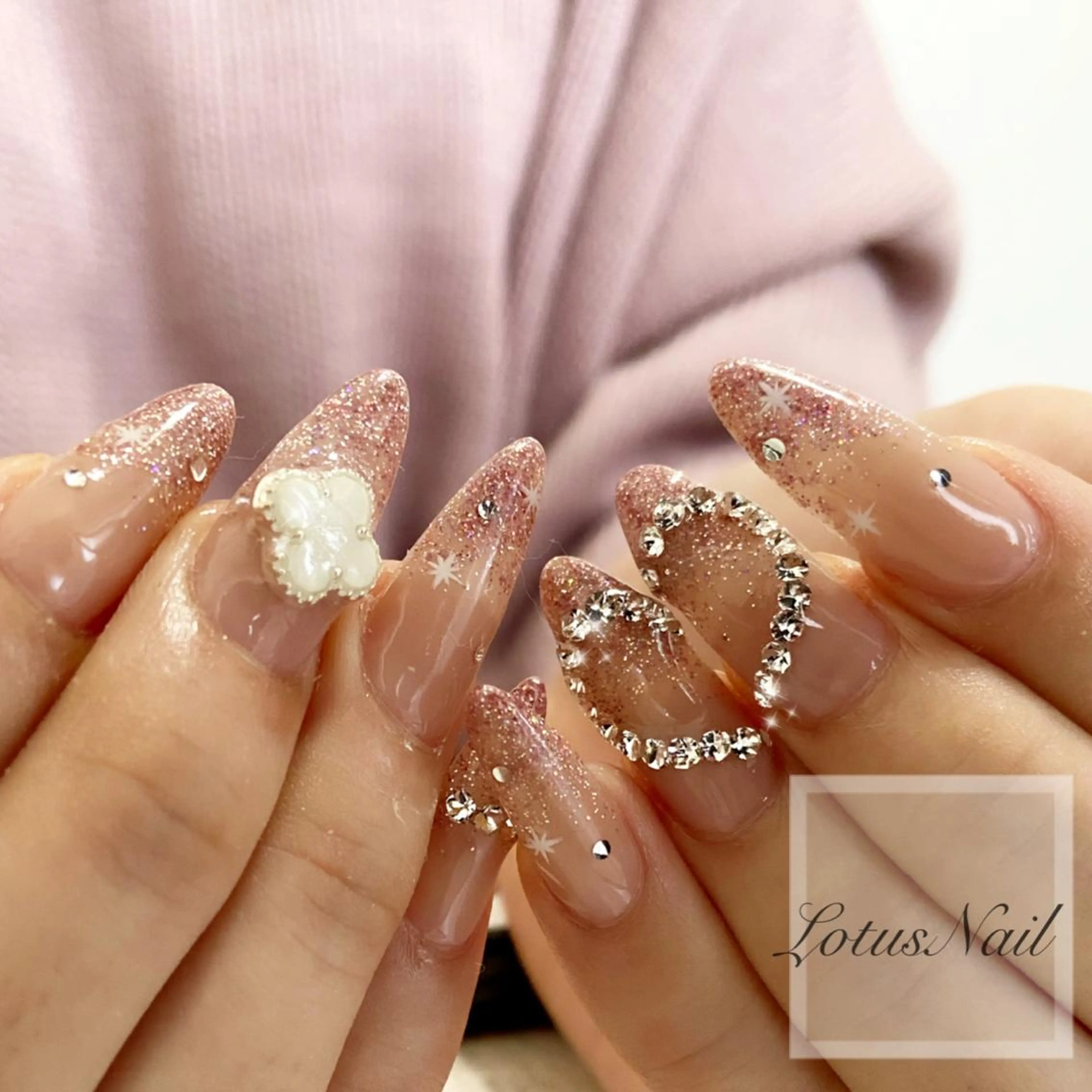 ネイル ハンドネイル Lotus Nailのネイルデザイン