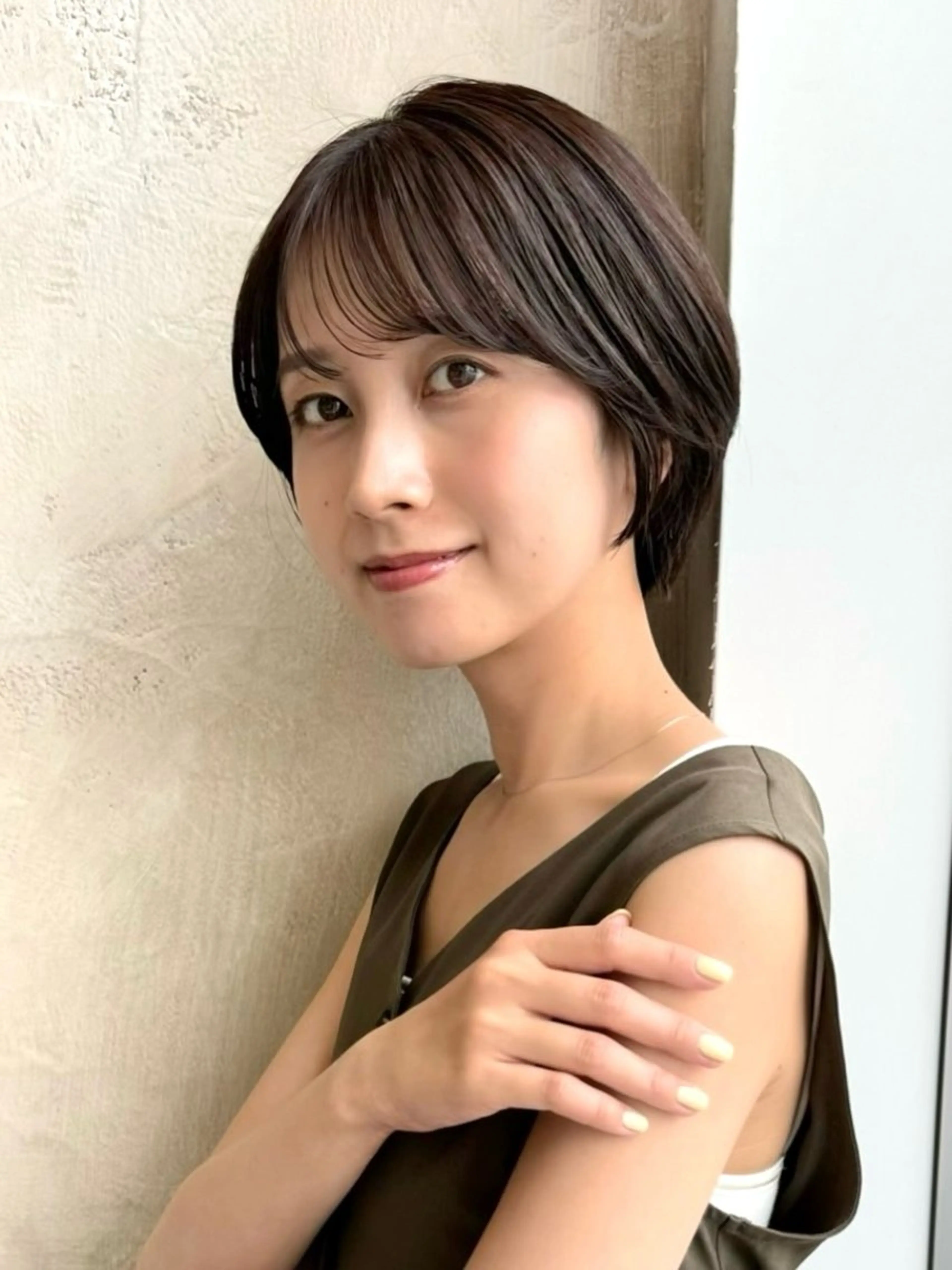 ショート カラー カット ヘアカラー トリートメント 💍新宿ショート 💍岩田莉奈のヘアスタイル
