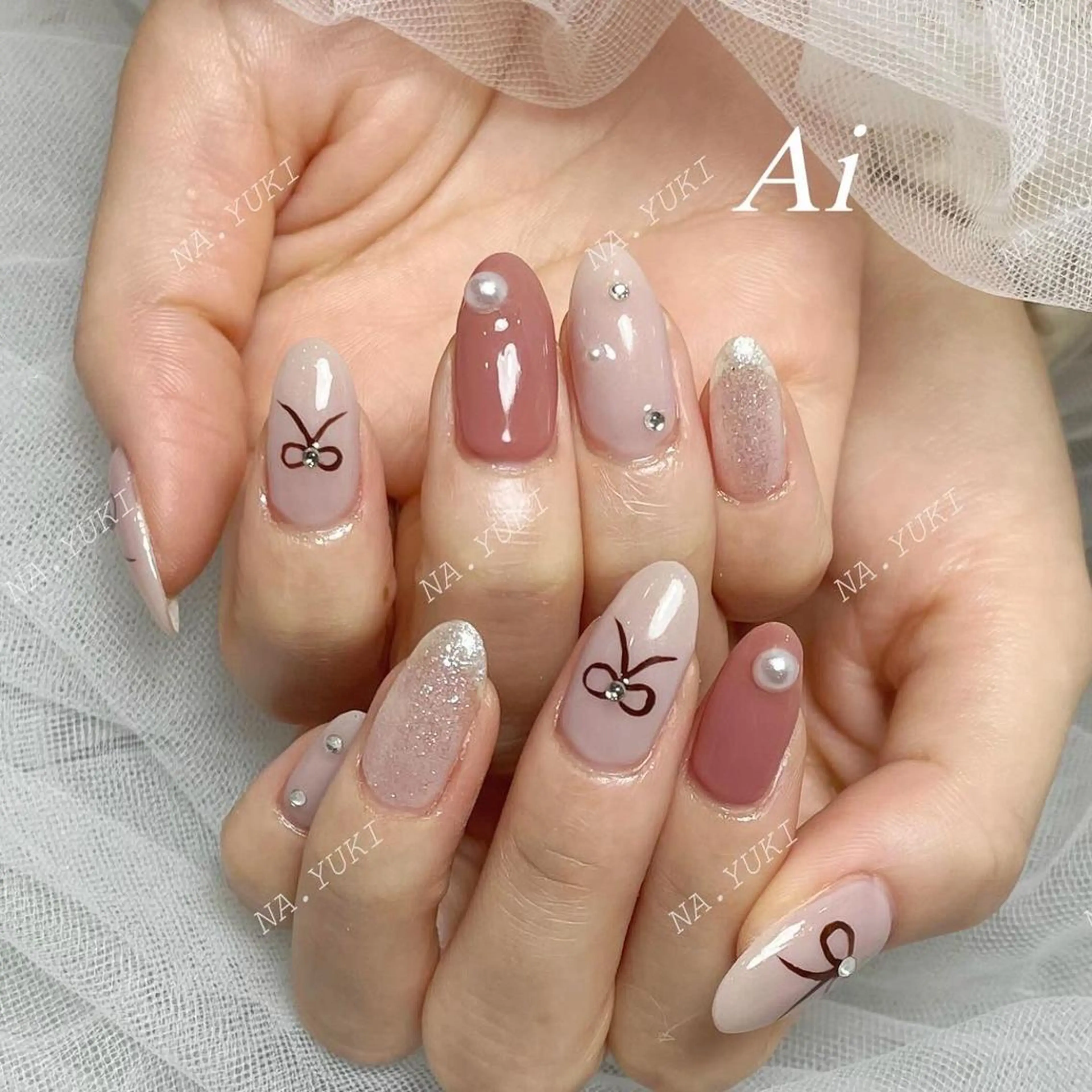ネイル ハンドネイル ハンドケア 🌷 Mooning 🌷のネイルデザイン