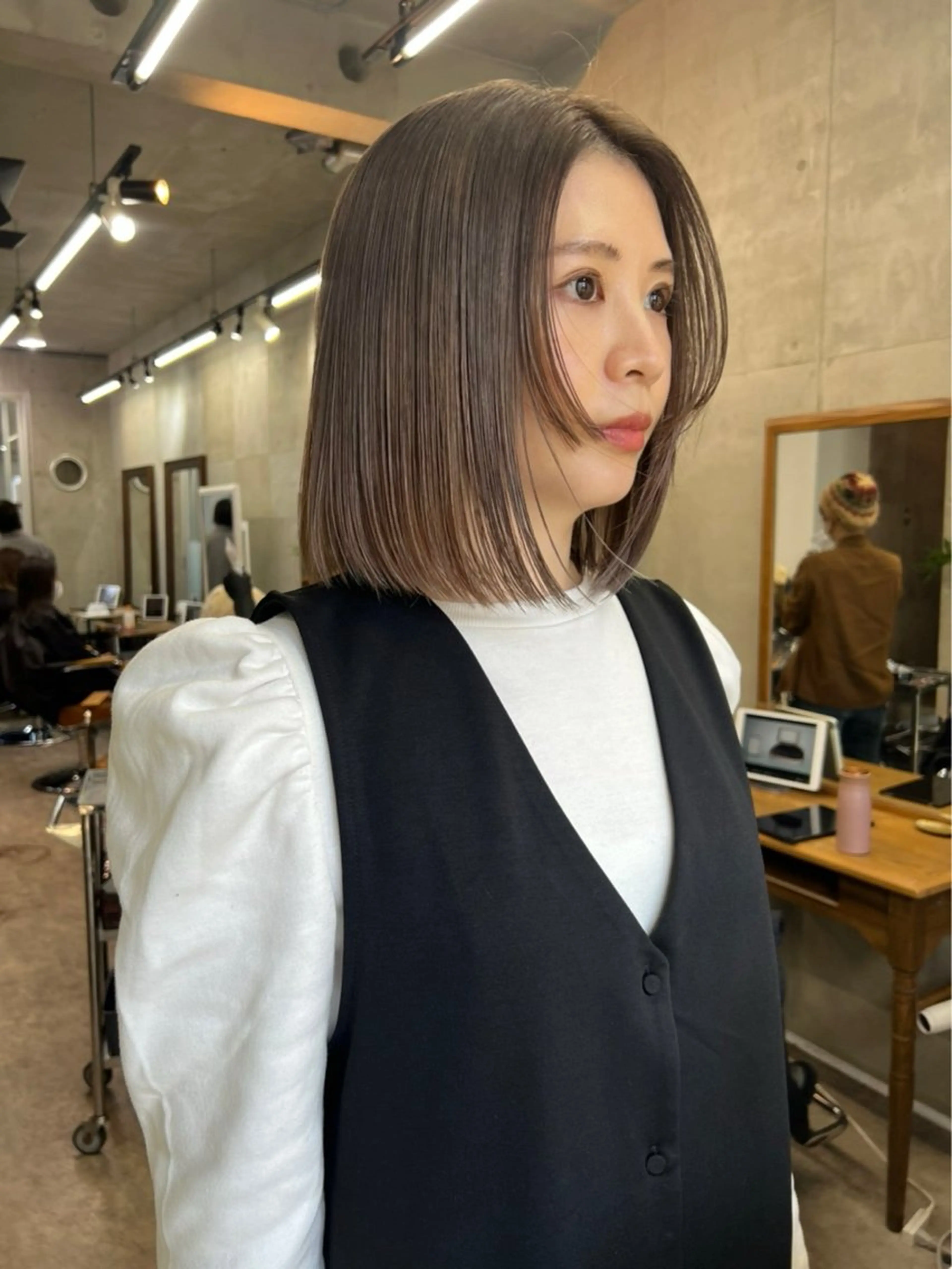 ショート カラー ベージュカラー ブリーチ ケアブリーチ 透明感カラー ダブルカラー カット SALT WATER所属・🫐 𝐌𝐚𝐨 🫐似合わせcutのヘアスタイル