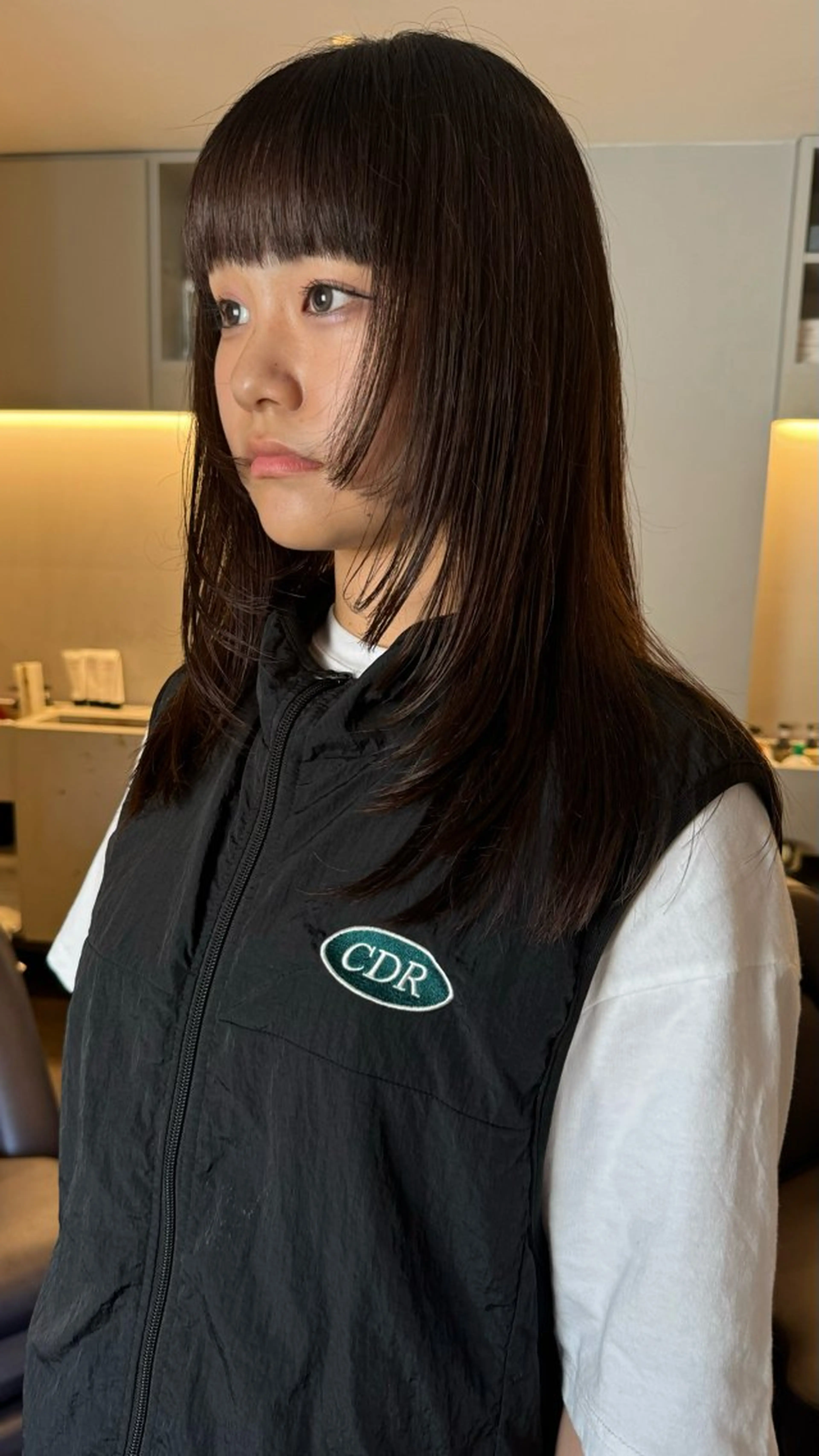 ミディアム 姫カット レイヤーカット 似合わせカット カット トリートメント RAIMA ハイトーンレイヤーのヘアスタイル
