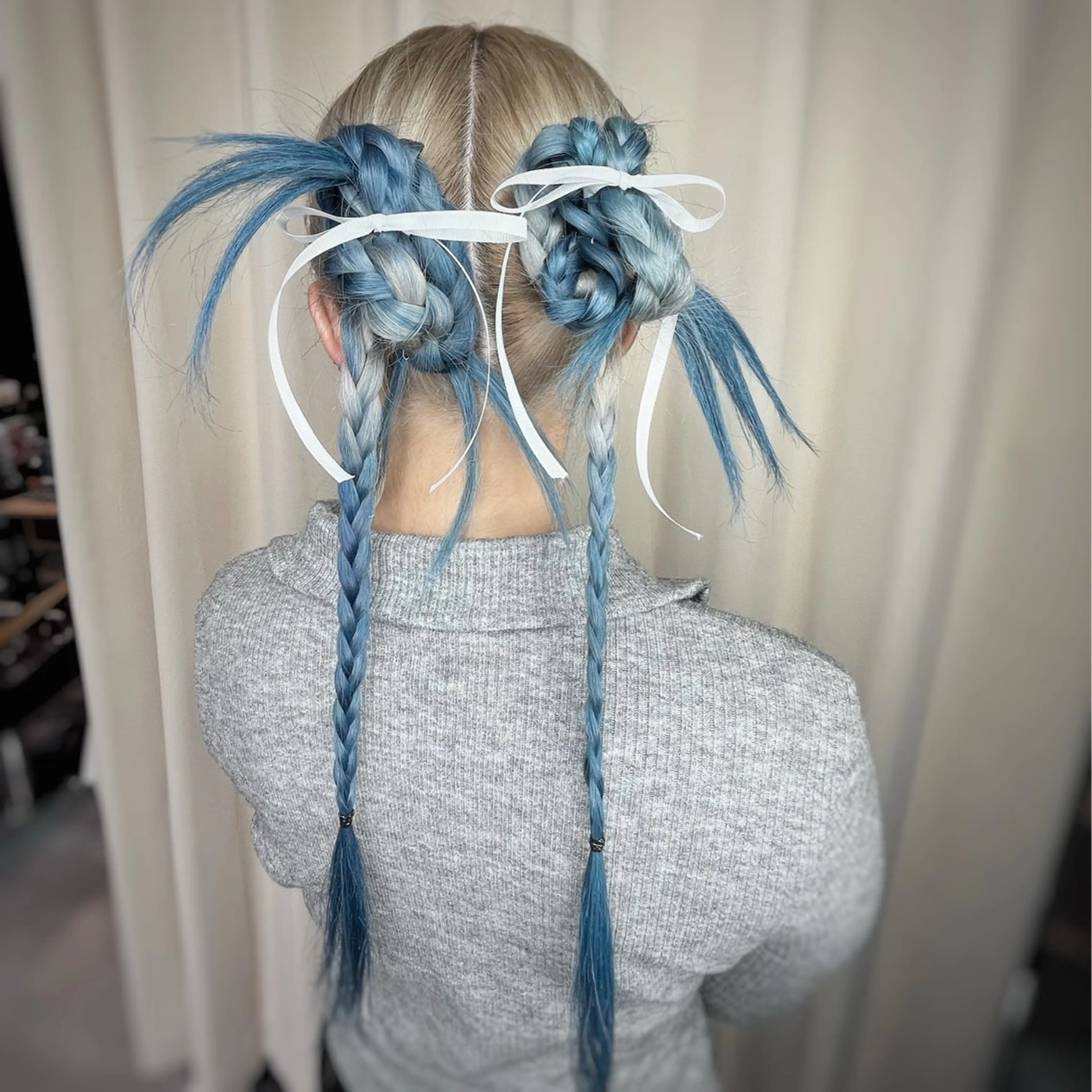 ロング ヘアアレンジ かなざわ みかのヘアスタイル