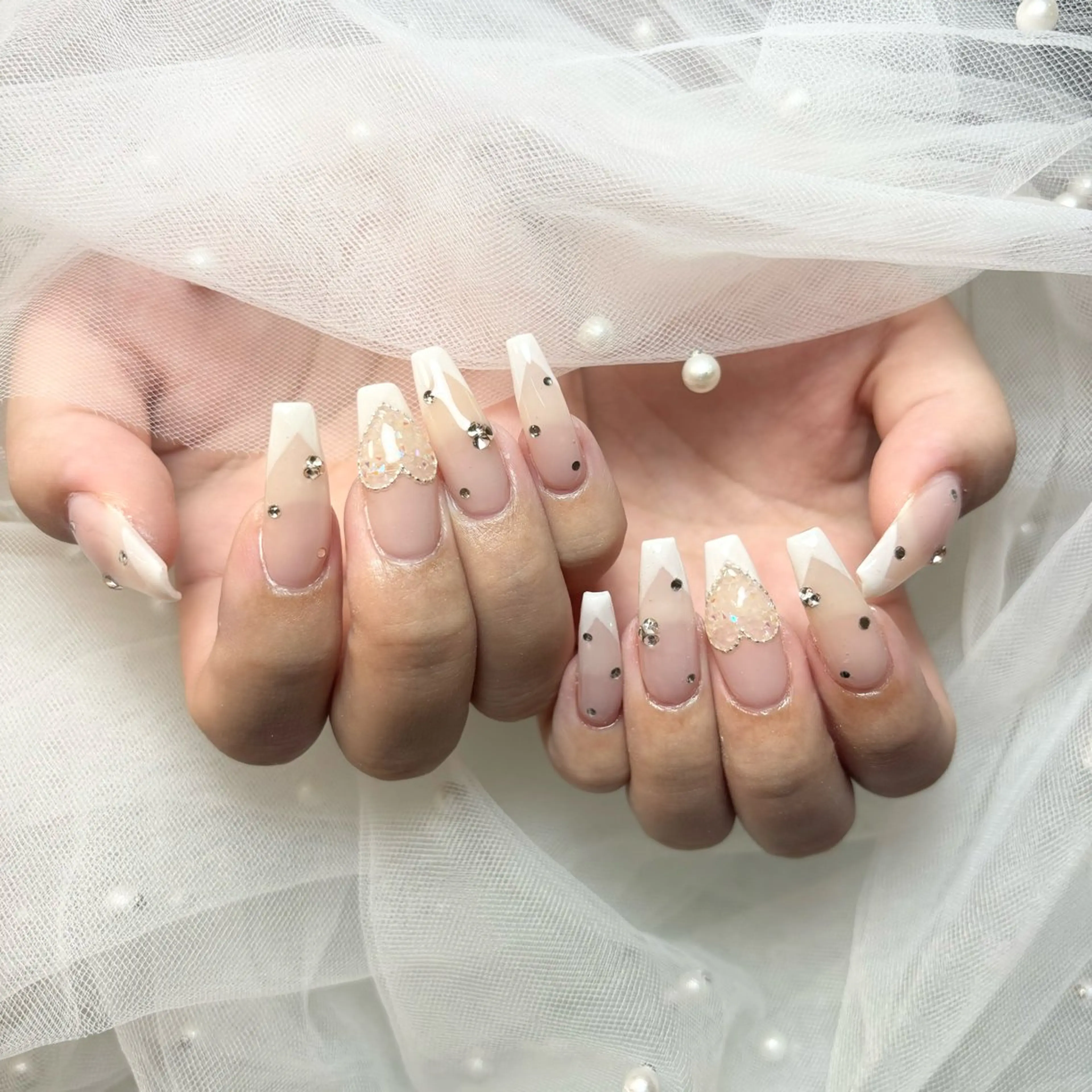 ネイル ハンドネイル ୨୧ mio୨୧のネイルデザイン