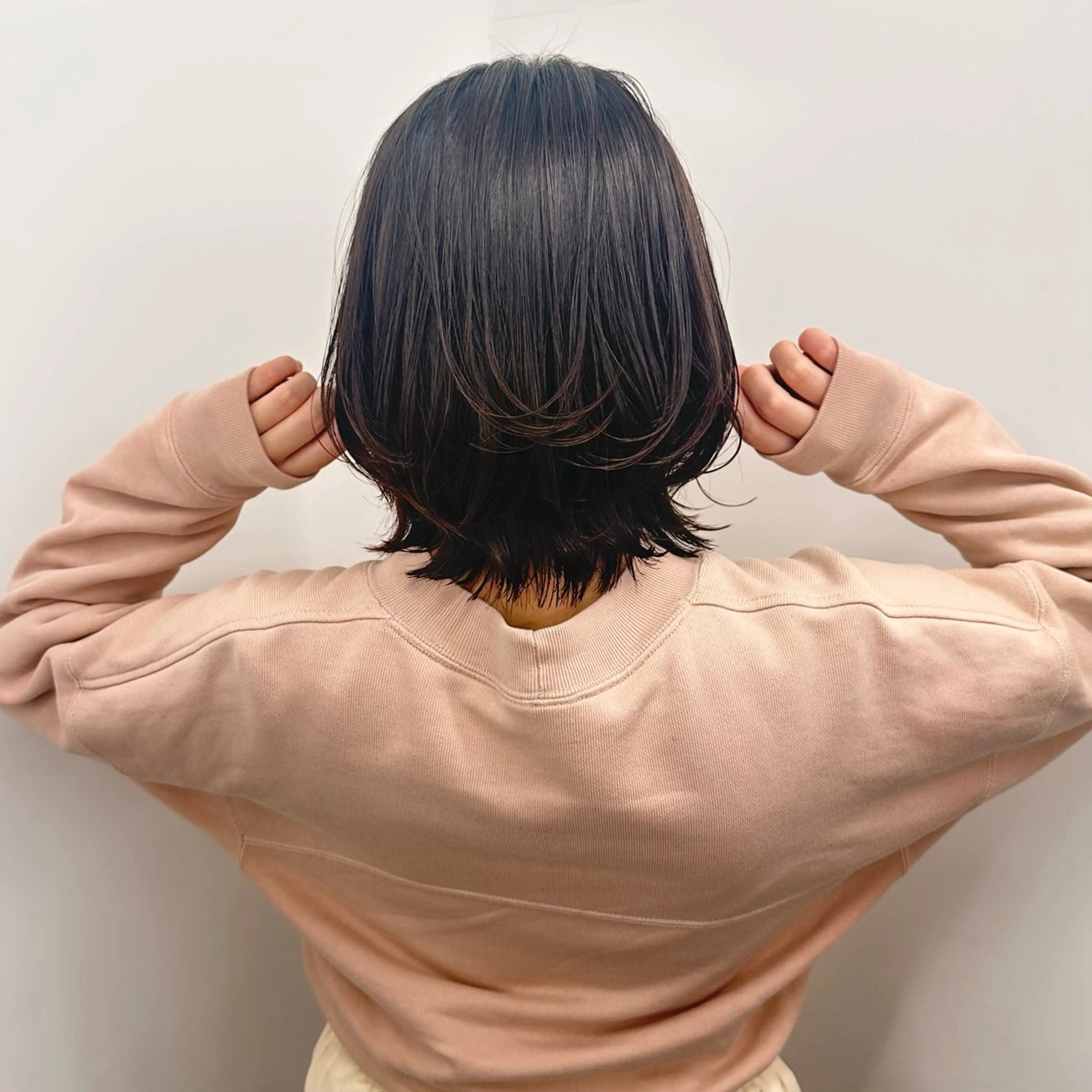 ミディアム カラー カット ヘアカラー トリートメント ブリーチなし/レイヤ ー特化🌈Tommyのヘアスタイル