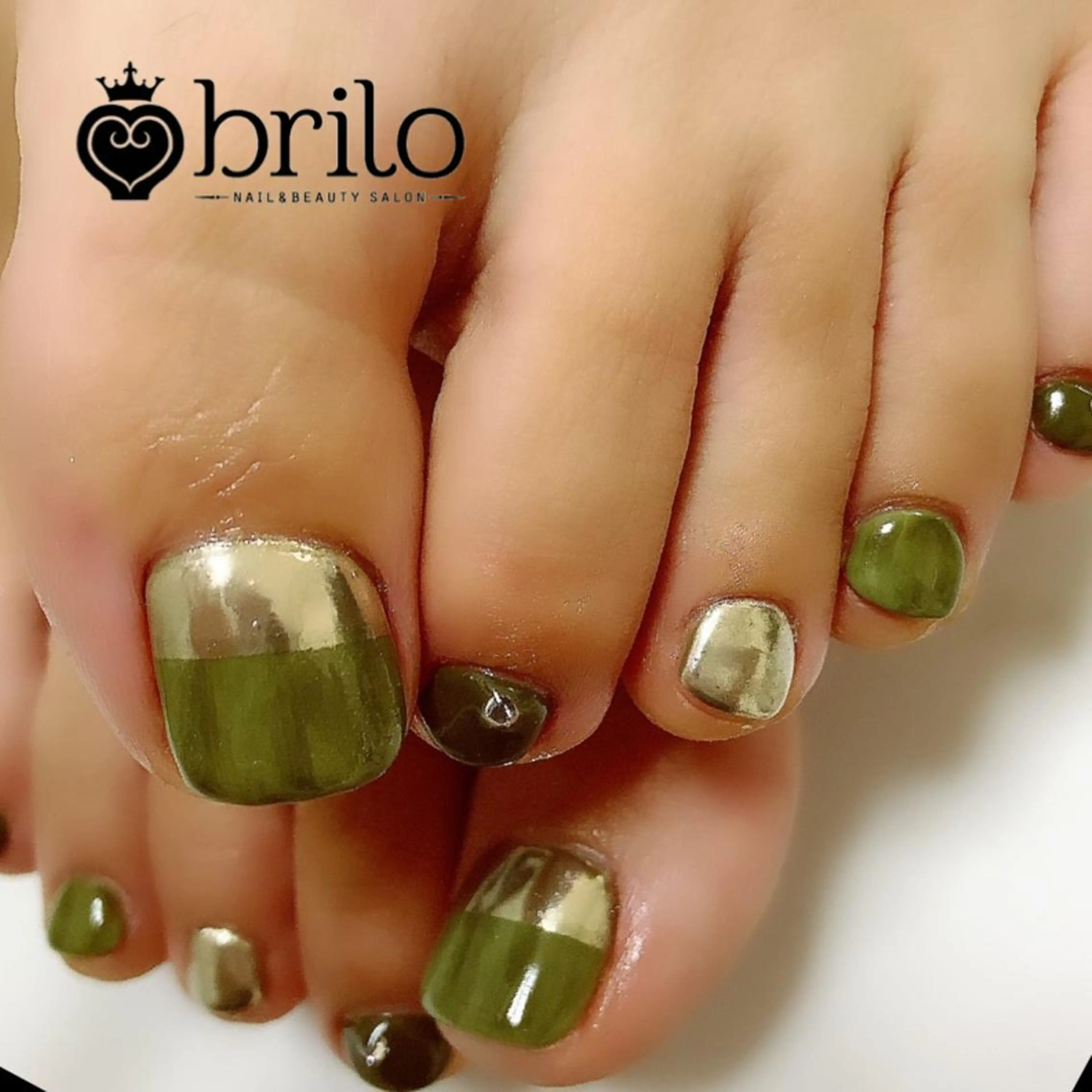 ネイル フットネイル ミラーネイル brilo erikaのネイルデザイン