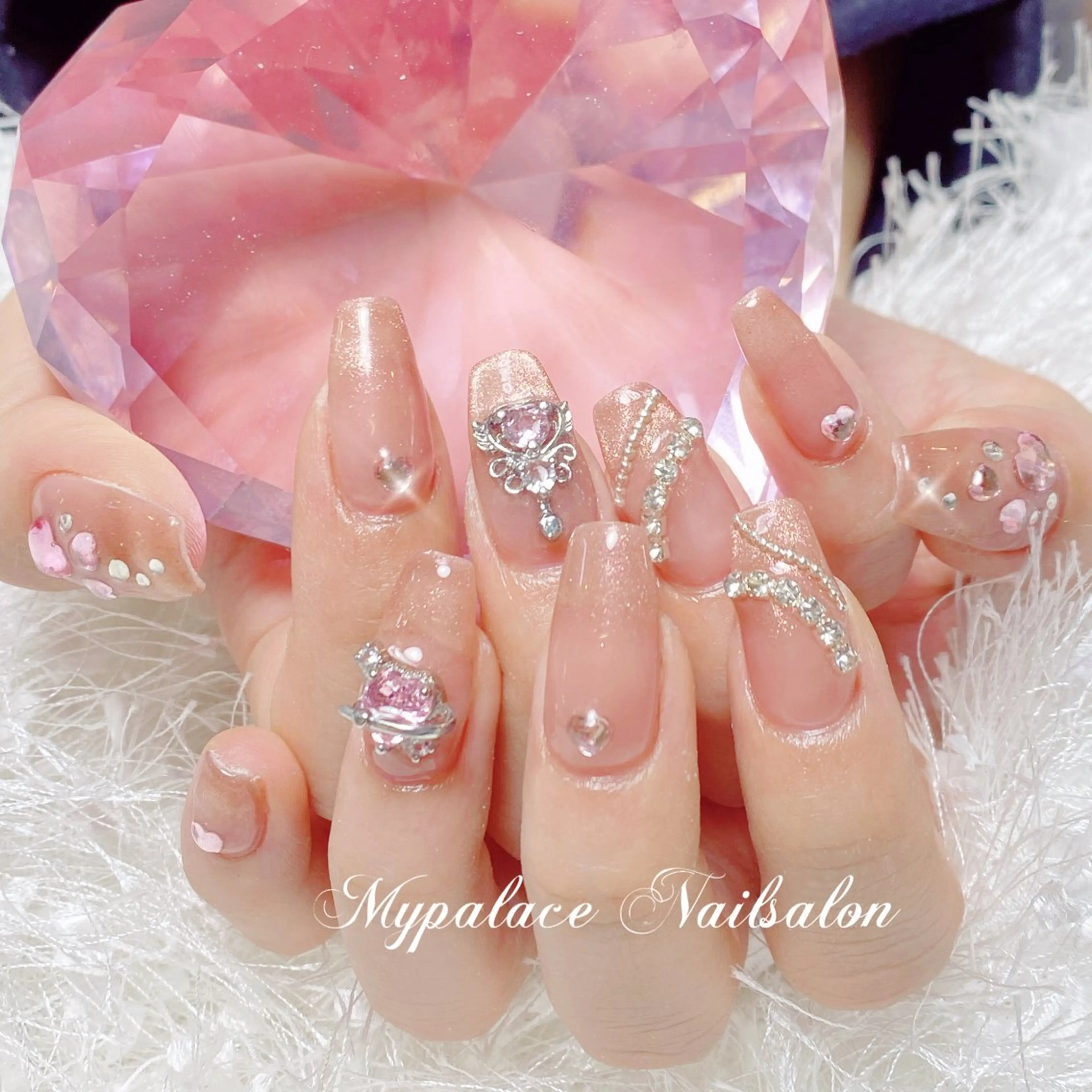 ネイル グラデーション マグネットネイル ピンク ピンクベージュ ハンドネイル Yuis Nailスカルプ専門のネイルデザイン