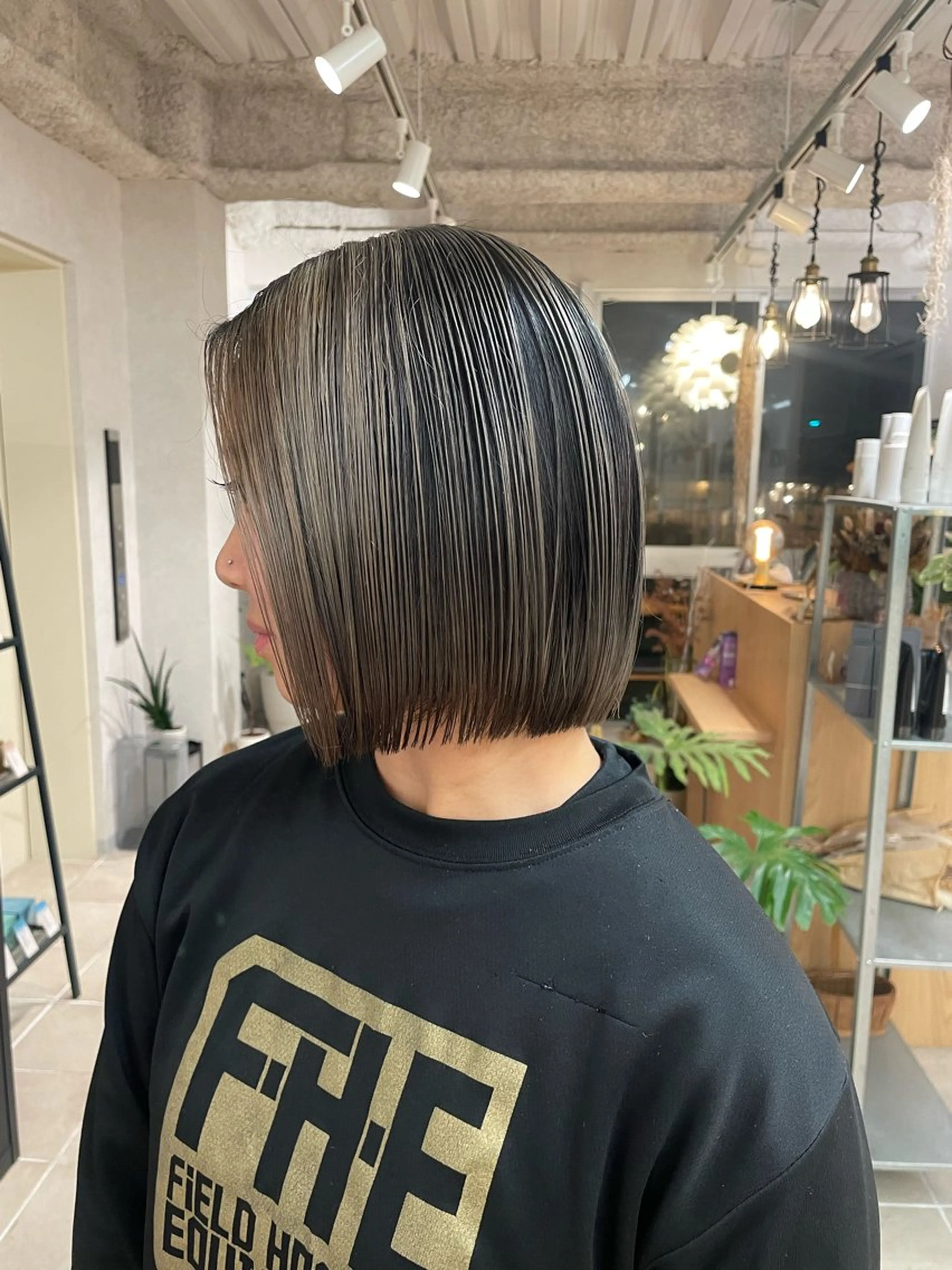 ミディアム カット ヘアカラー HAZEL 博多所属・shiori/ 博多美容室のヘアスタイル