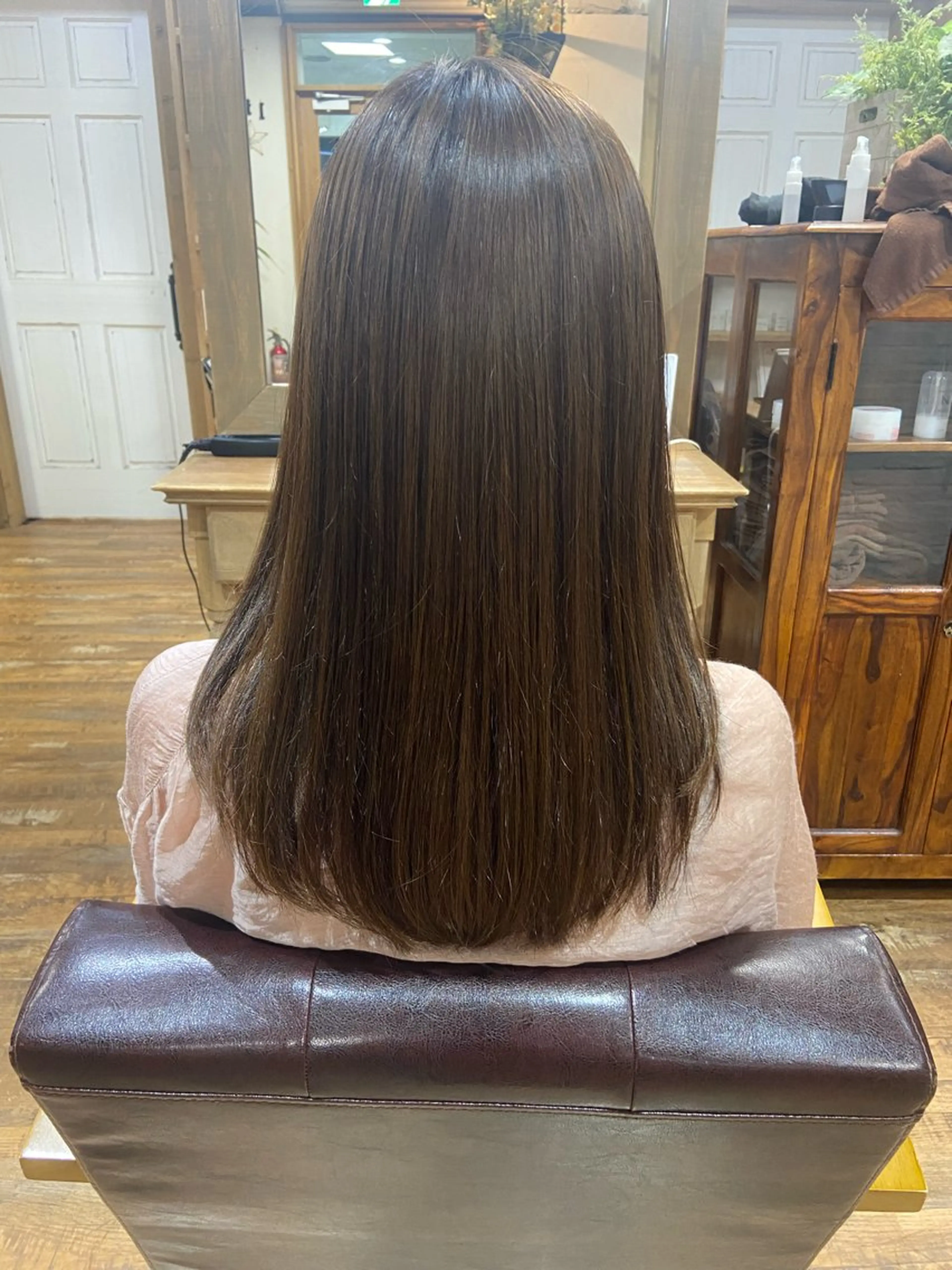 ロング 縮毛矯正 佐藤 美咲のヘアスタイル
