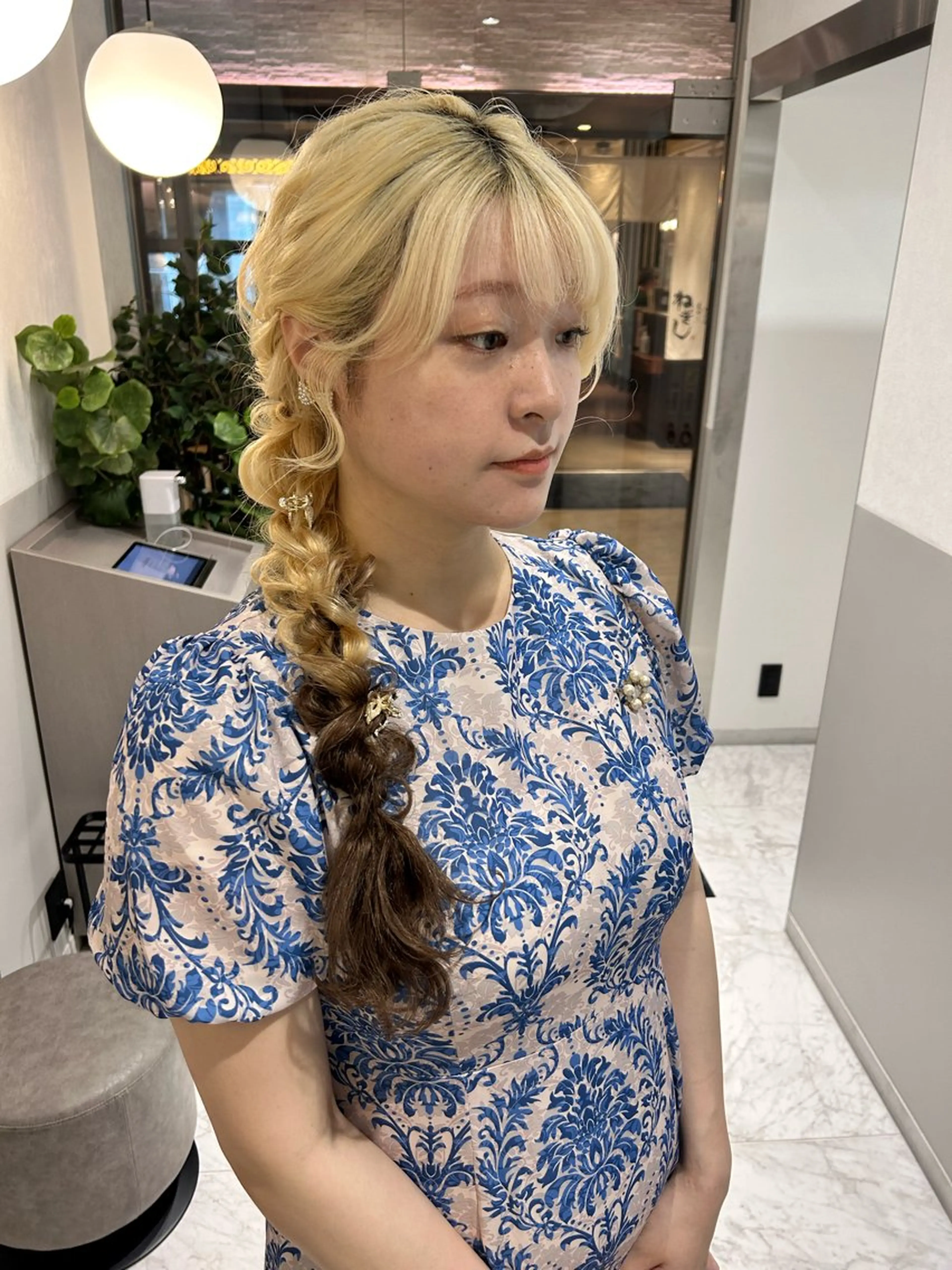 ヘアアレンジ ヘアセット SALOWIN新宿三丁目 Frente店所属・薄田 珠美のヘアスタイル