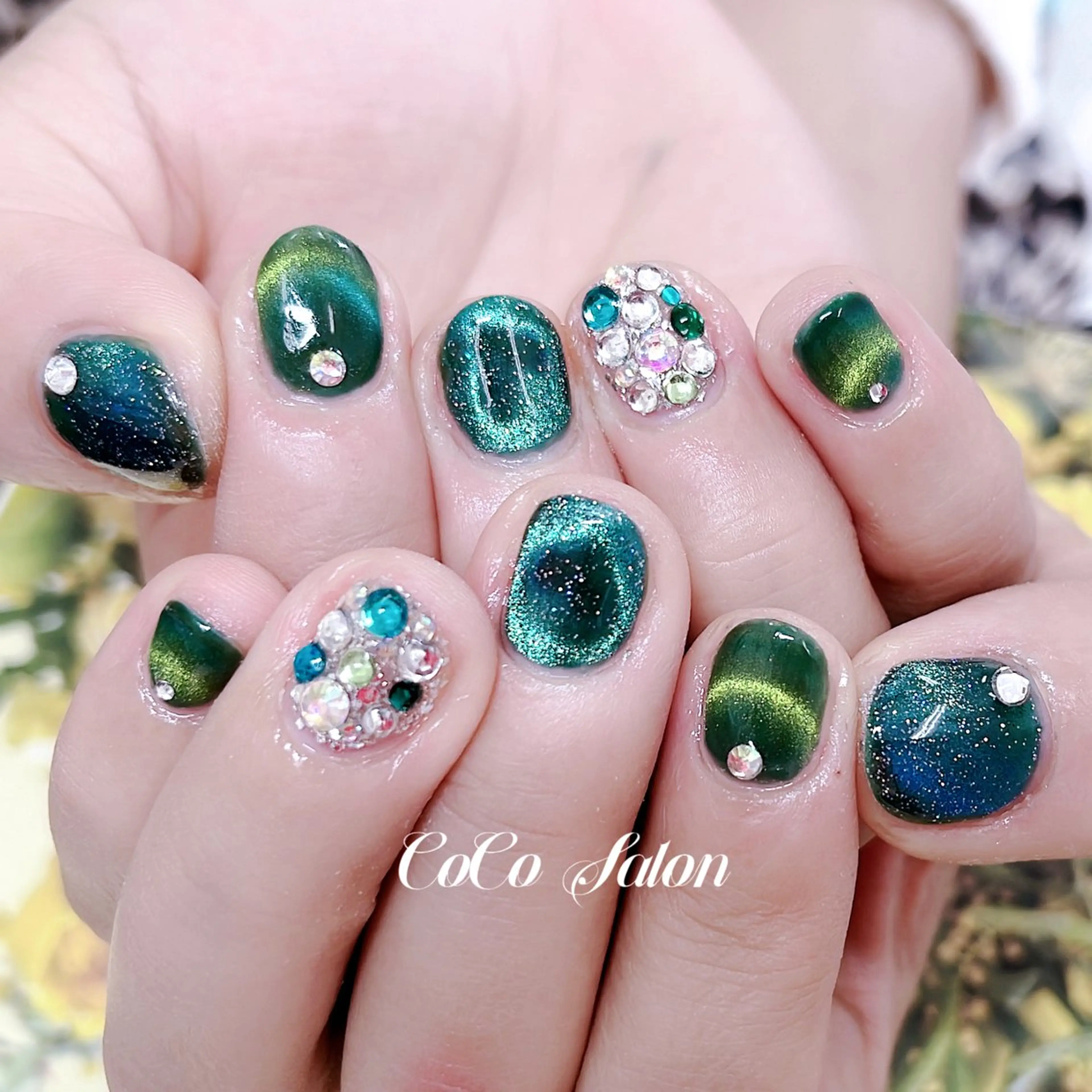 ネイル フレンチネイル ジェルネイル ハート キラキラネイル マグネットネイル CoCoSalon ネイル/まつ毛予約のネイルデザイン