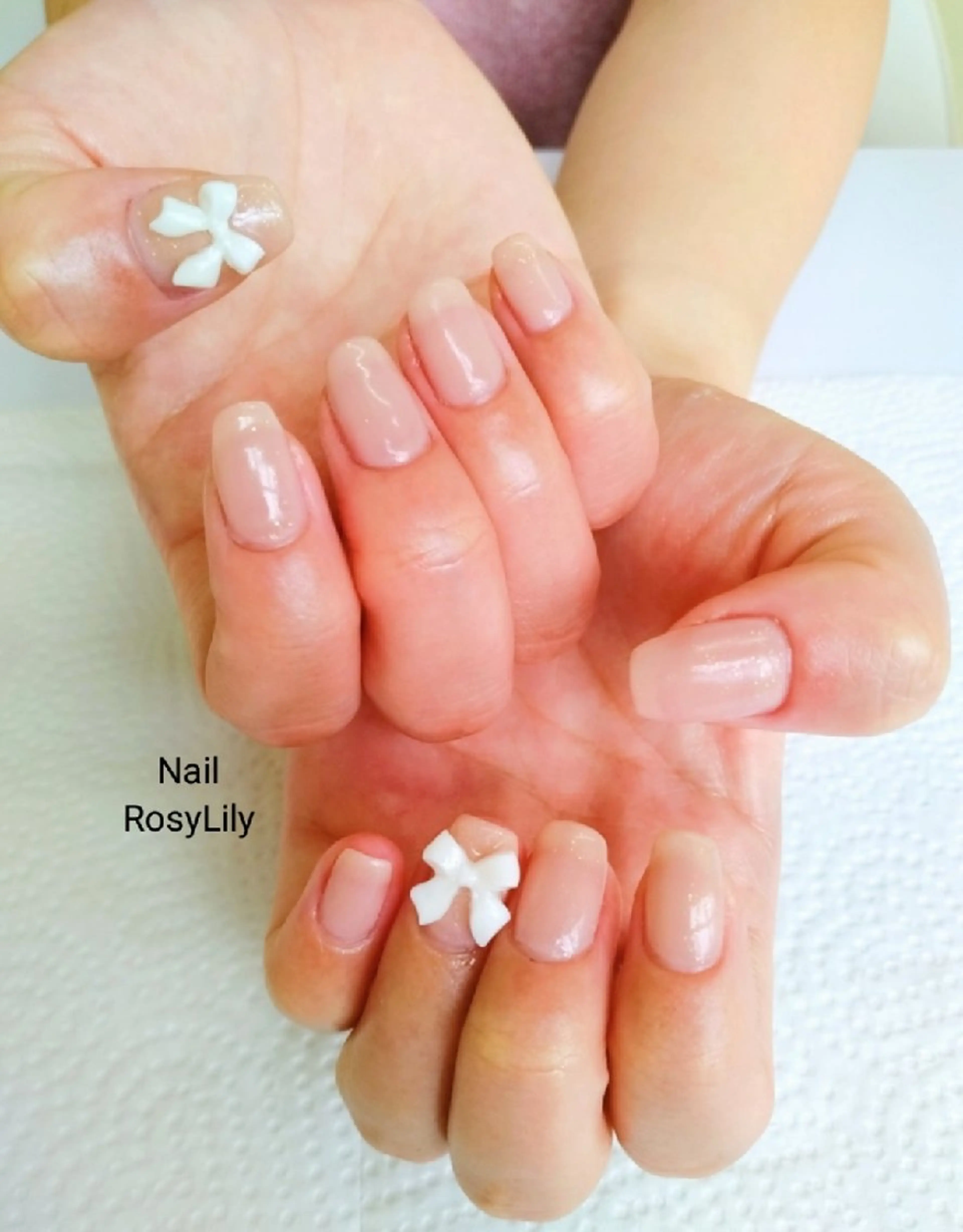 ネイル リボン プライベートサロン RosyLily所属・プライベートサロン Rosy Lilyのネイルデザイン