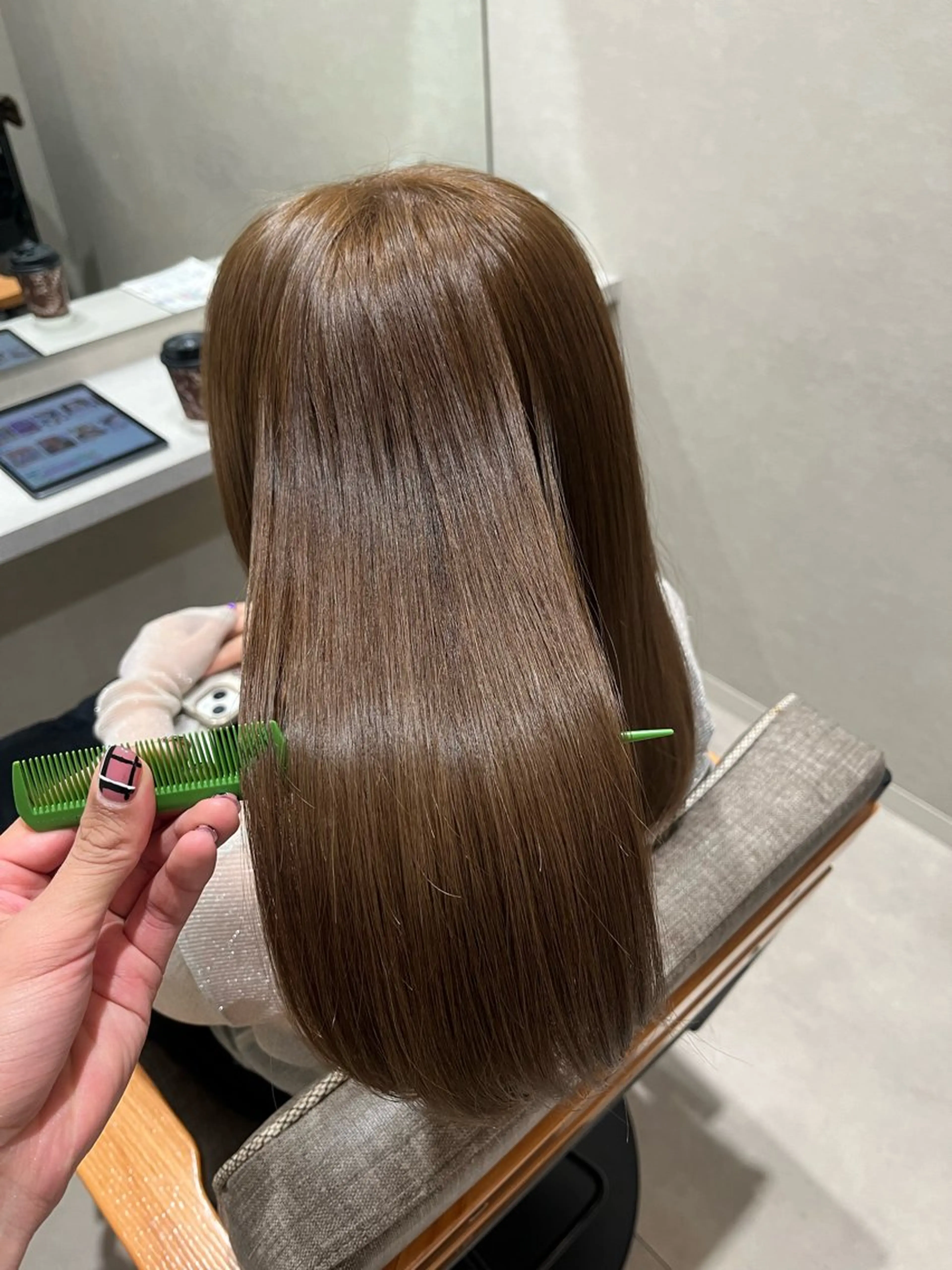 ロング カラー ベージュカラー ブリーチ 透明感カラー ダブルカラー ヘーゼル ヘアカラー トリートメント Nﾟnumber大分 Keigoのヘアスタイル