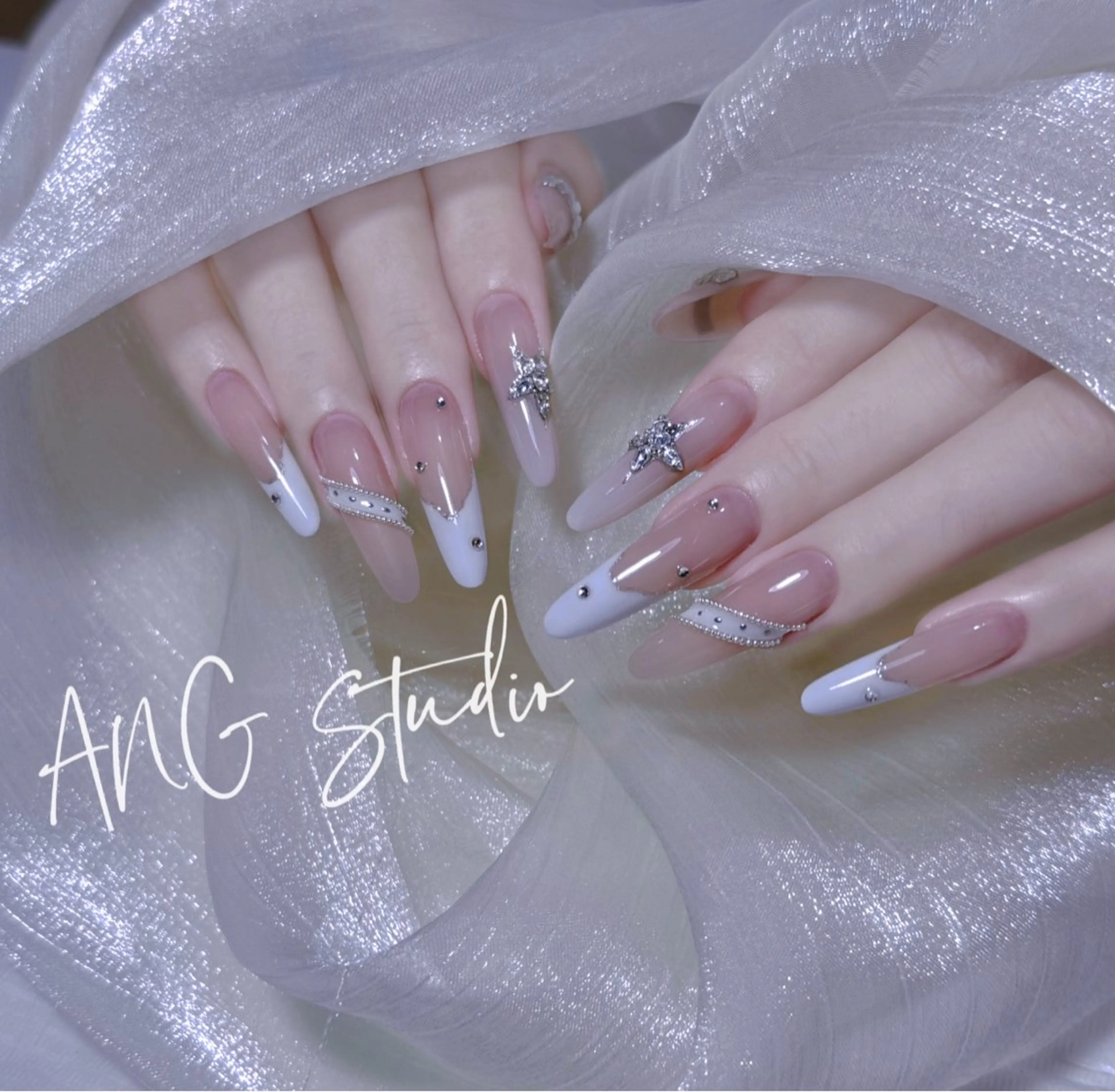 ネイル ハンドネイル ハンドケア ANG Studioのネイルデザイン