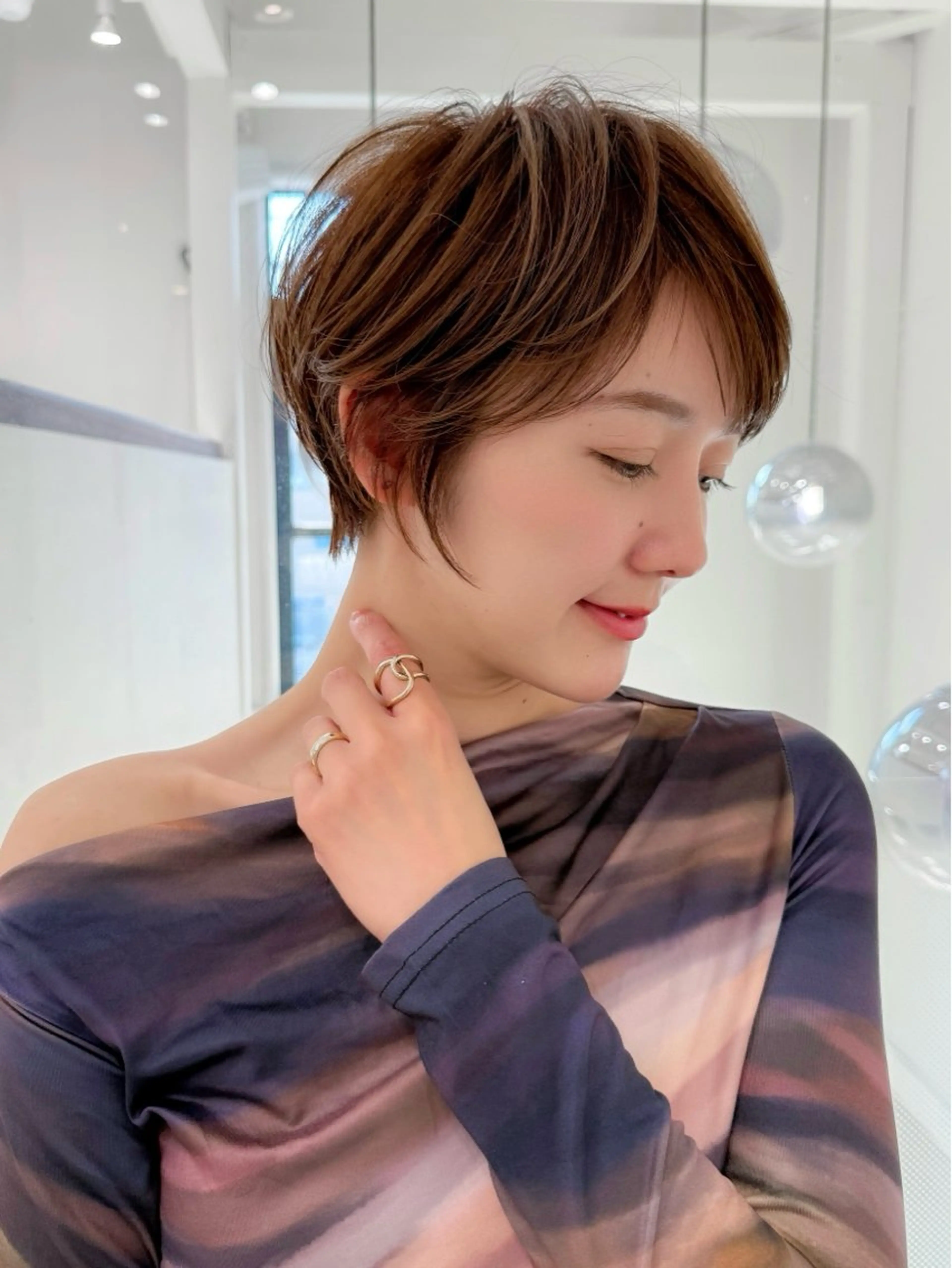 ショート カラー Lond enikaのヘアスタイル