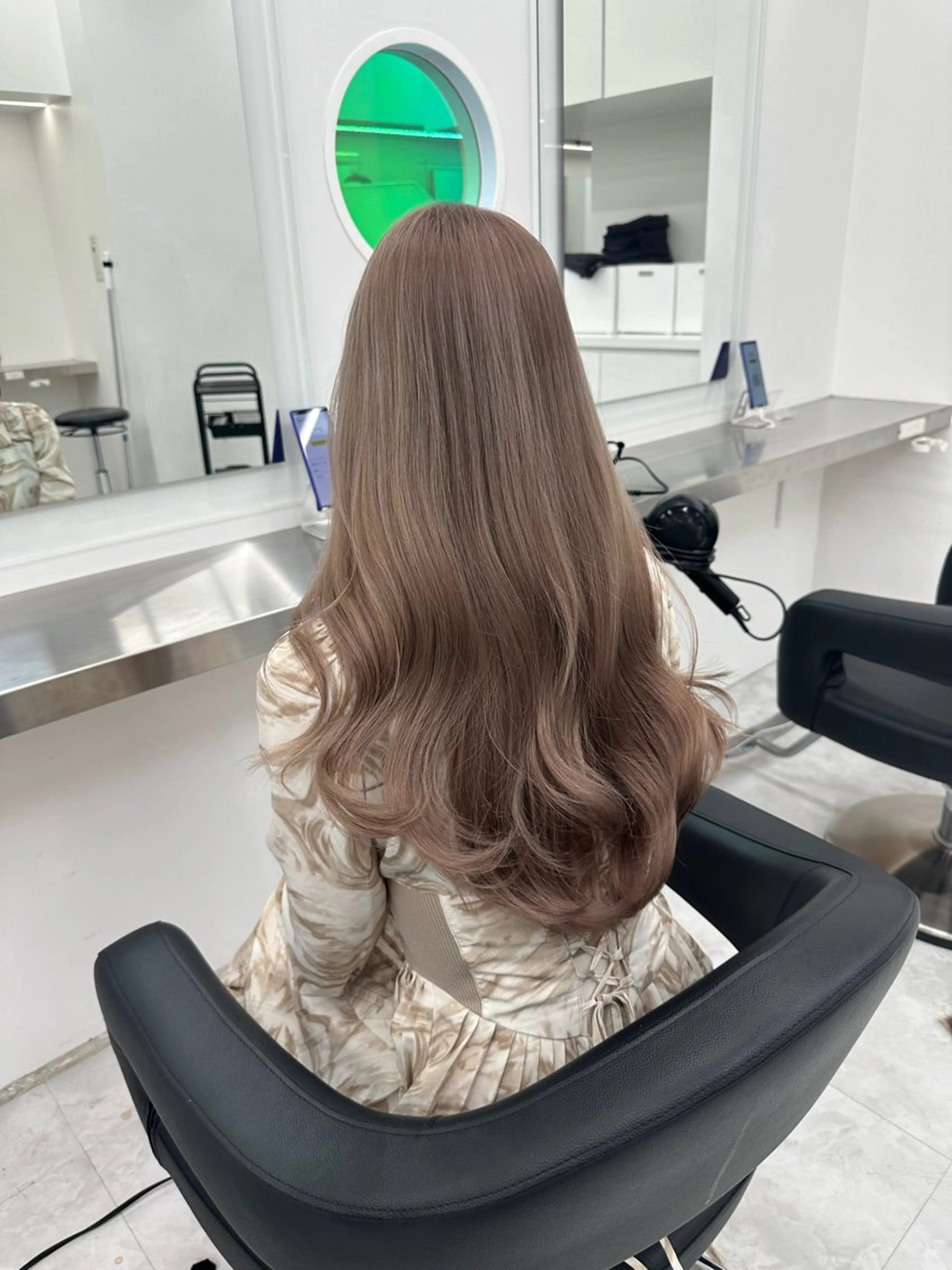 ミディアム カラー ヘアカラー トリートメント ヘッドスパ ヘアセット 🤍ベージュ×艶髪 🤍Ryuta🤍のヘアスタイル
